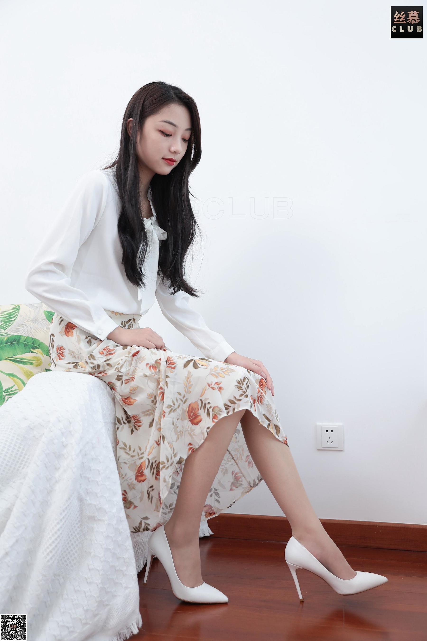 [丝慕] SM063 天天一元 诗晴《她笑了》_第1张