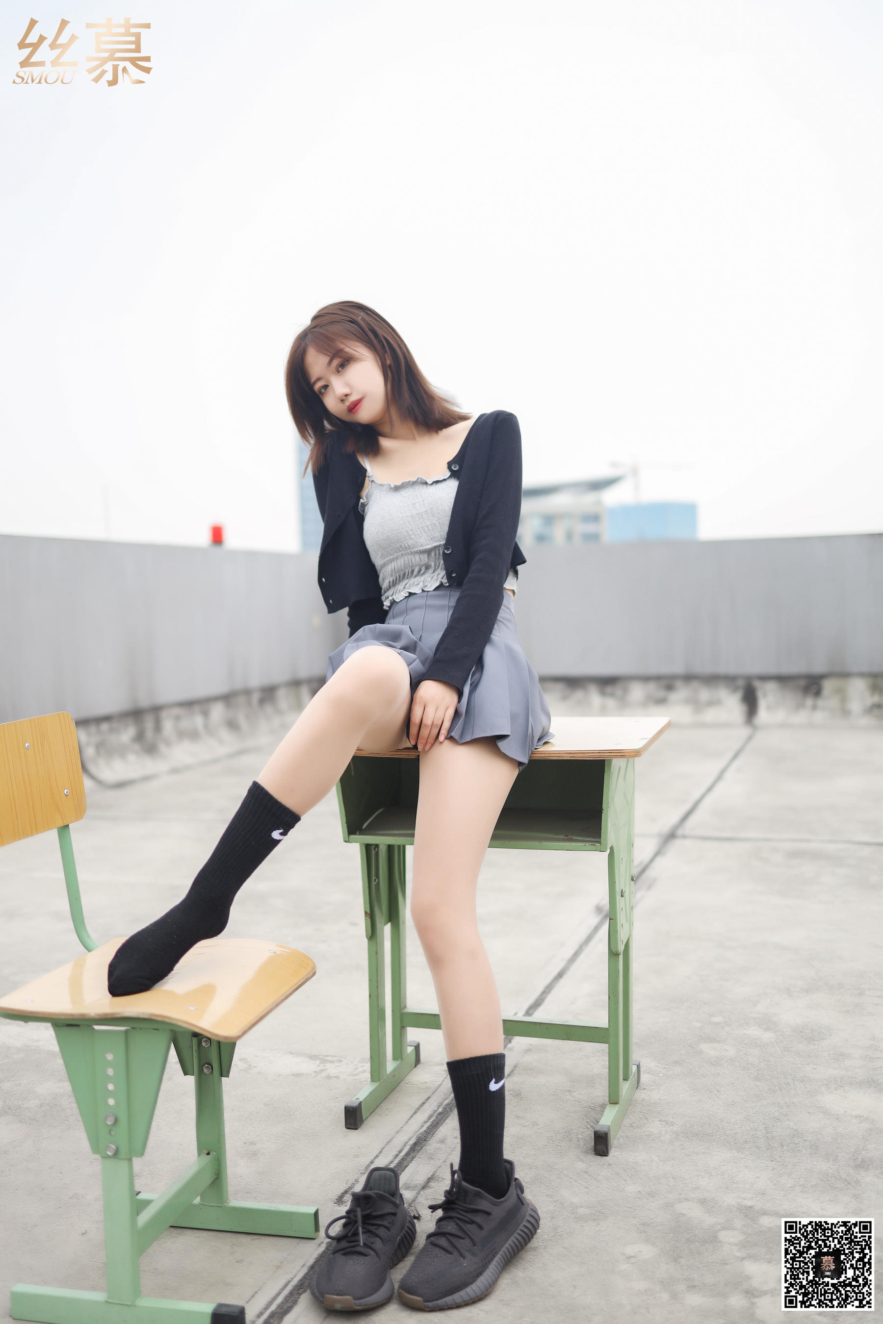 [丝慕] SM288 天天一元 米朵《天台玩丝两姐妹》_第2张