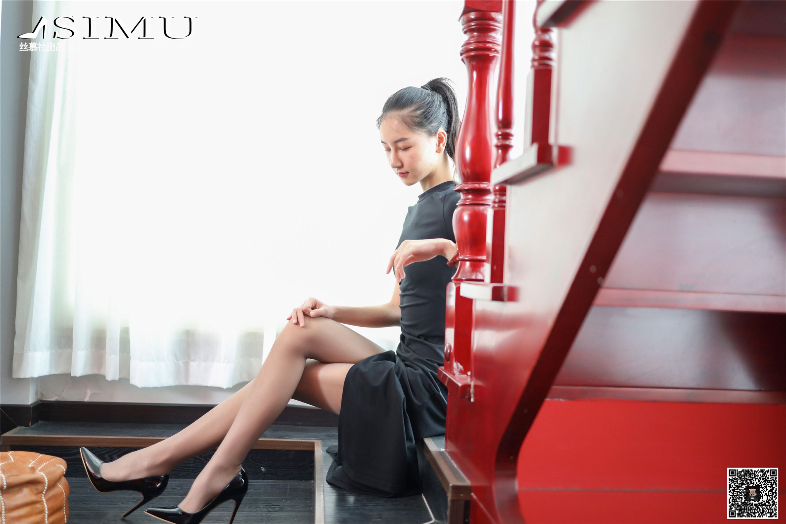 [丝慕] 特写集TX019 茗茗 《漆皮高跟与凉鞋》_第3张