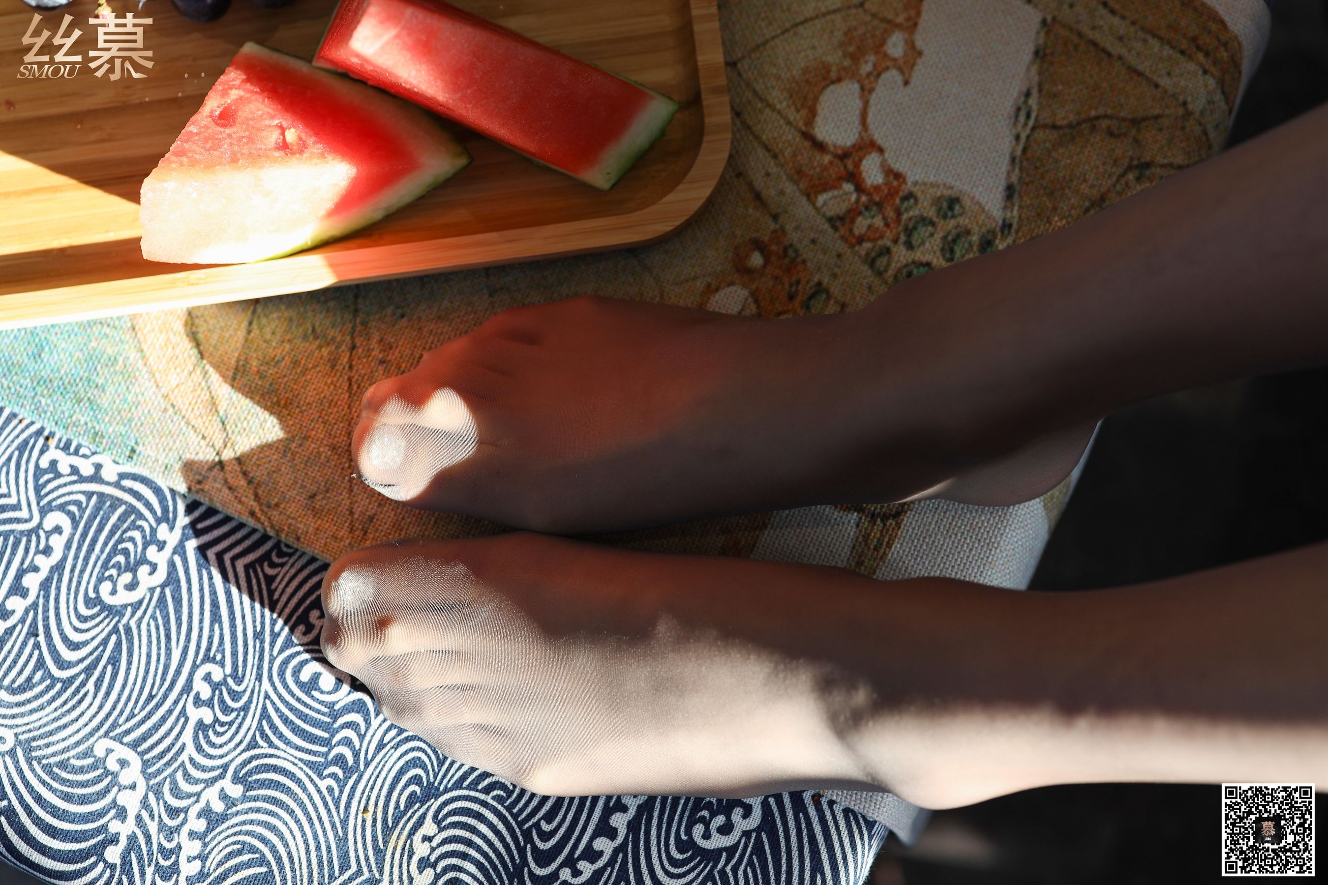 [丝慕] 特写集TX047 媛媛 《西瓜丝足记》_第5张