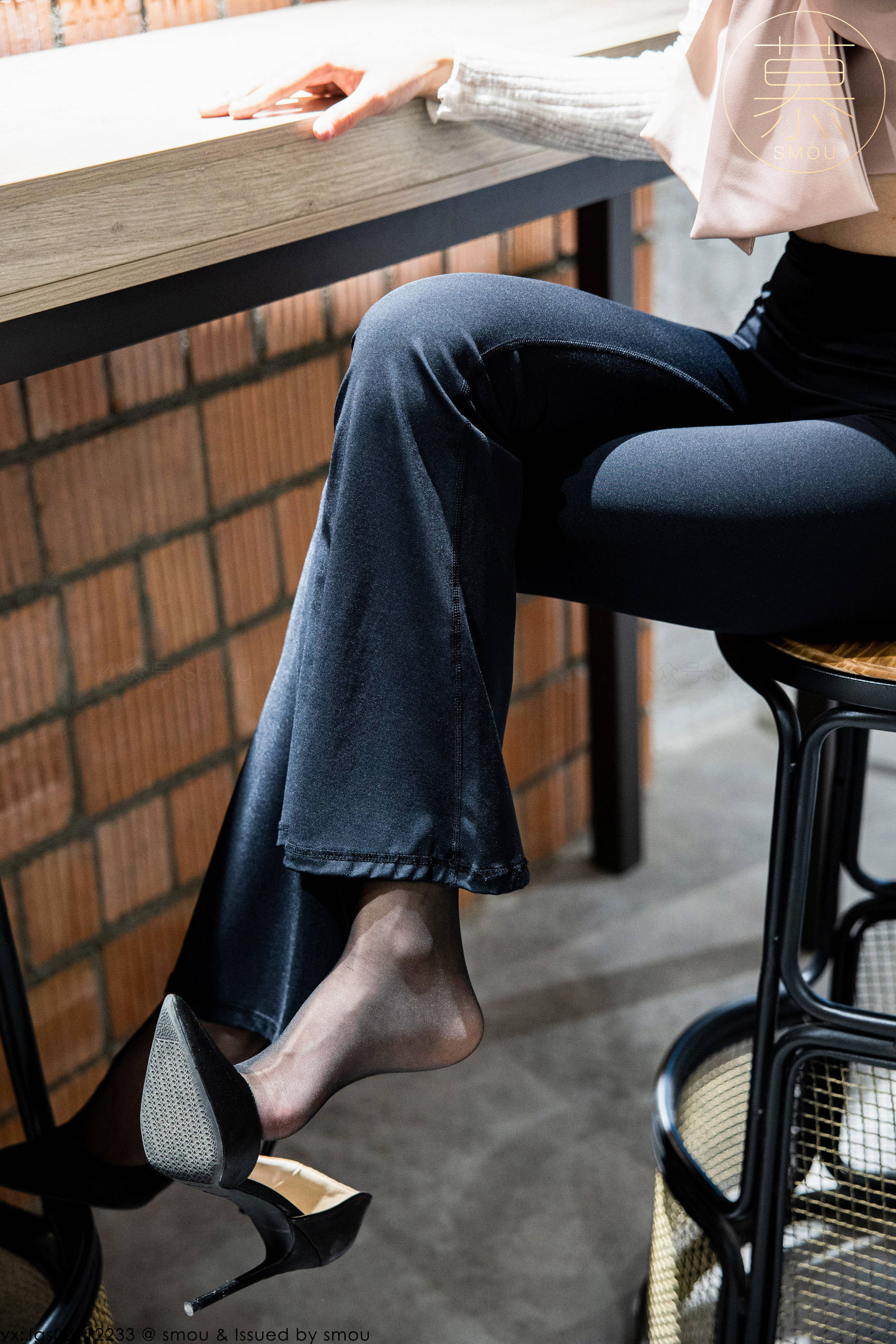 [丝慕SMOU] 熟系列 S007 茗茗 丝袜美腿套图_第3张