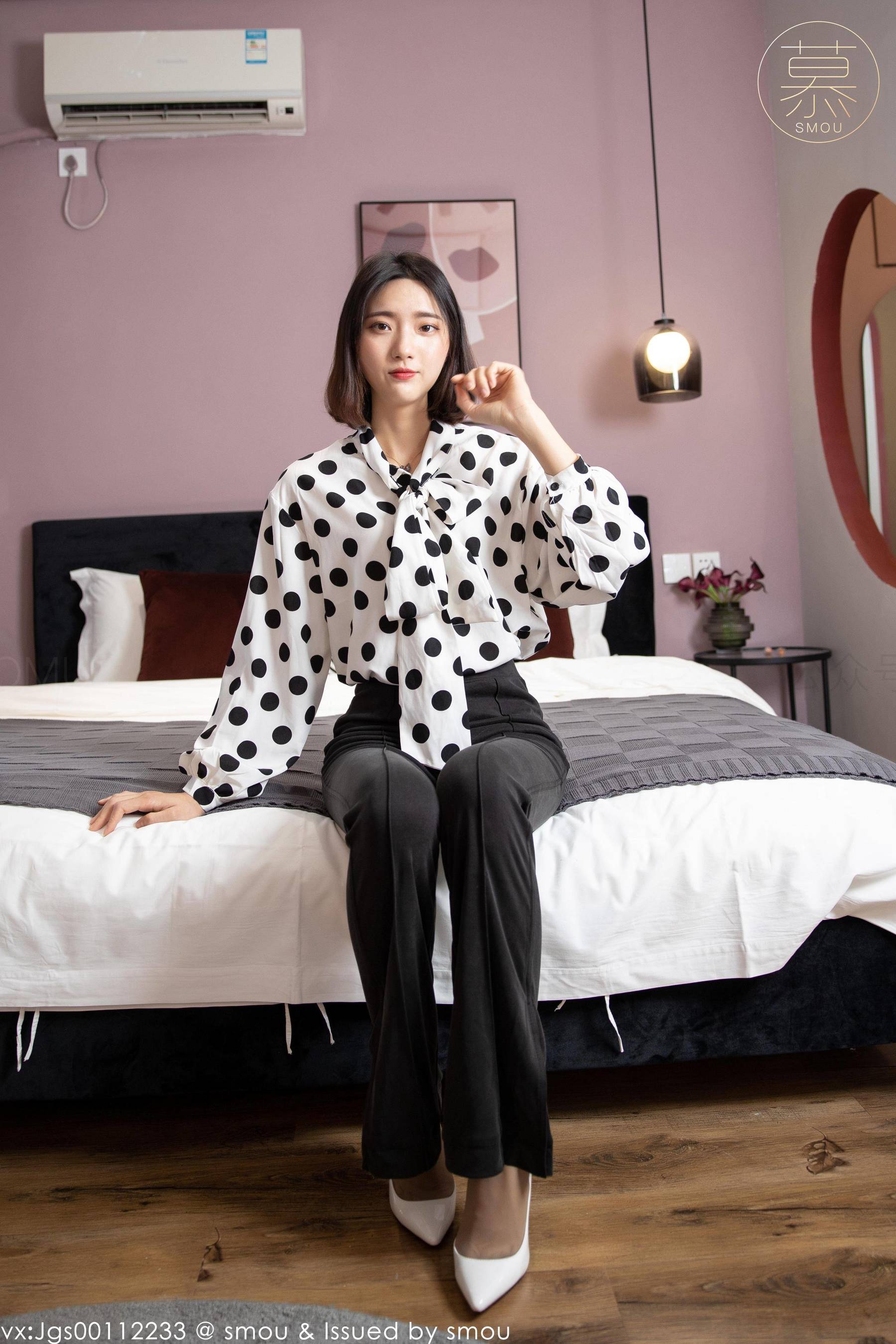 [丝慕SMOU] 熟系列 S008 佳佳 丝袜美腿套图_第3张