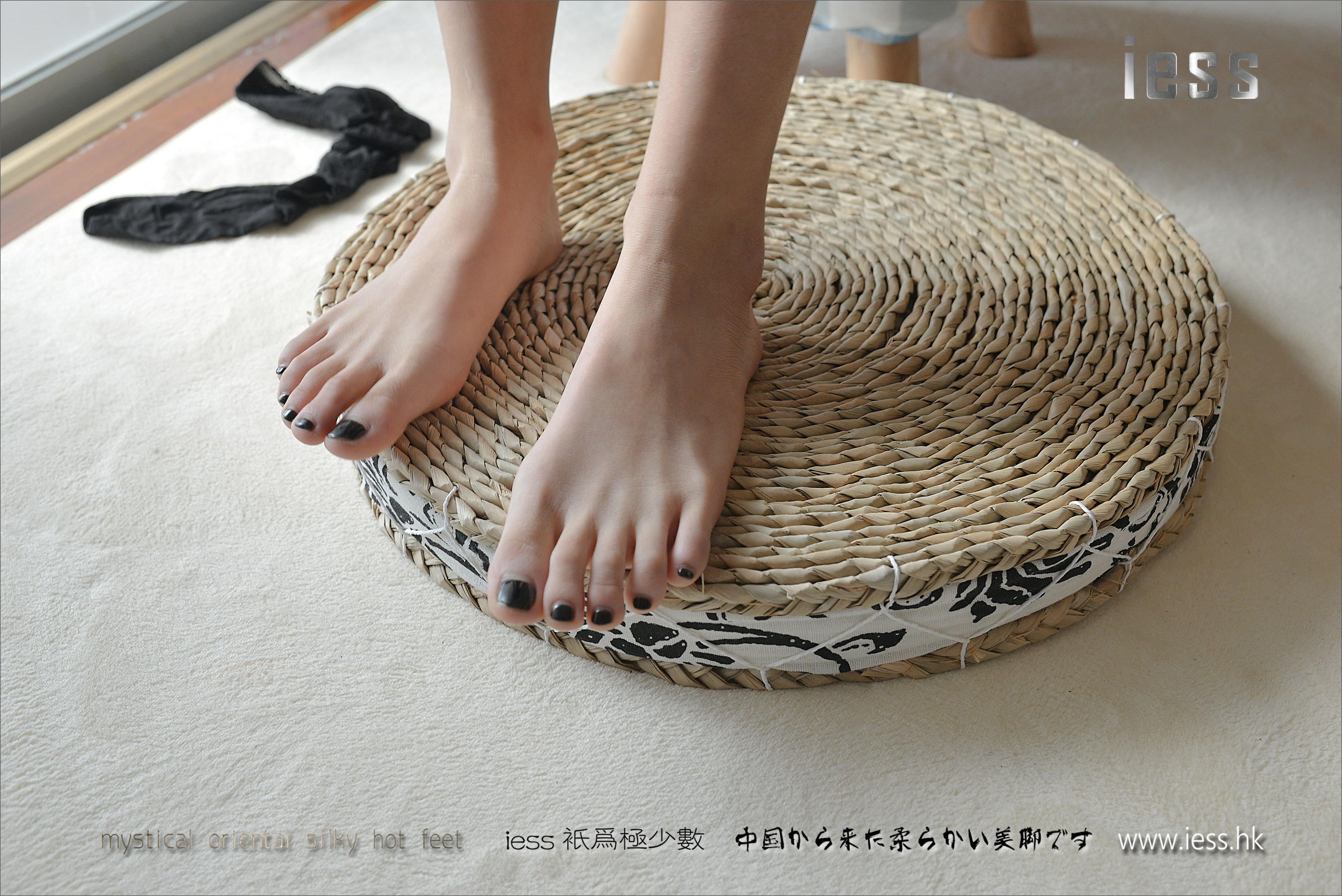 丝足便当095 潇潇 《黑丝王者》[IESS异思趣向]_第2张