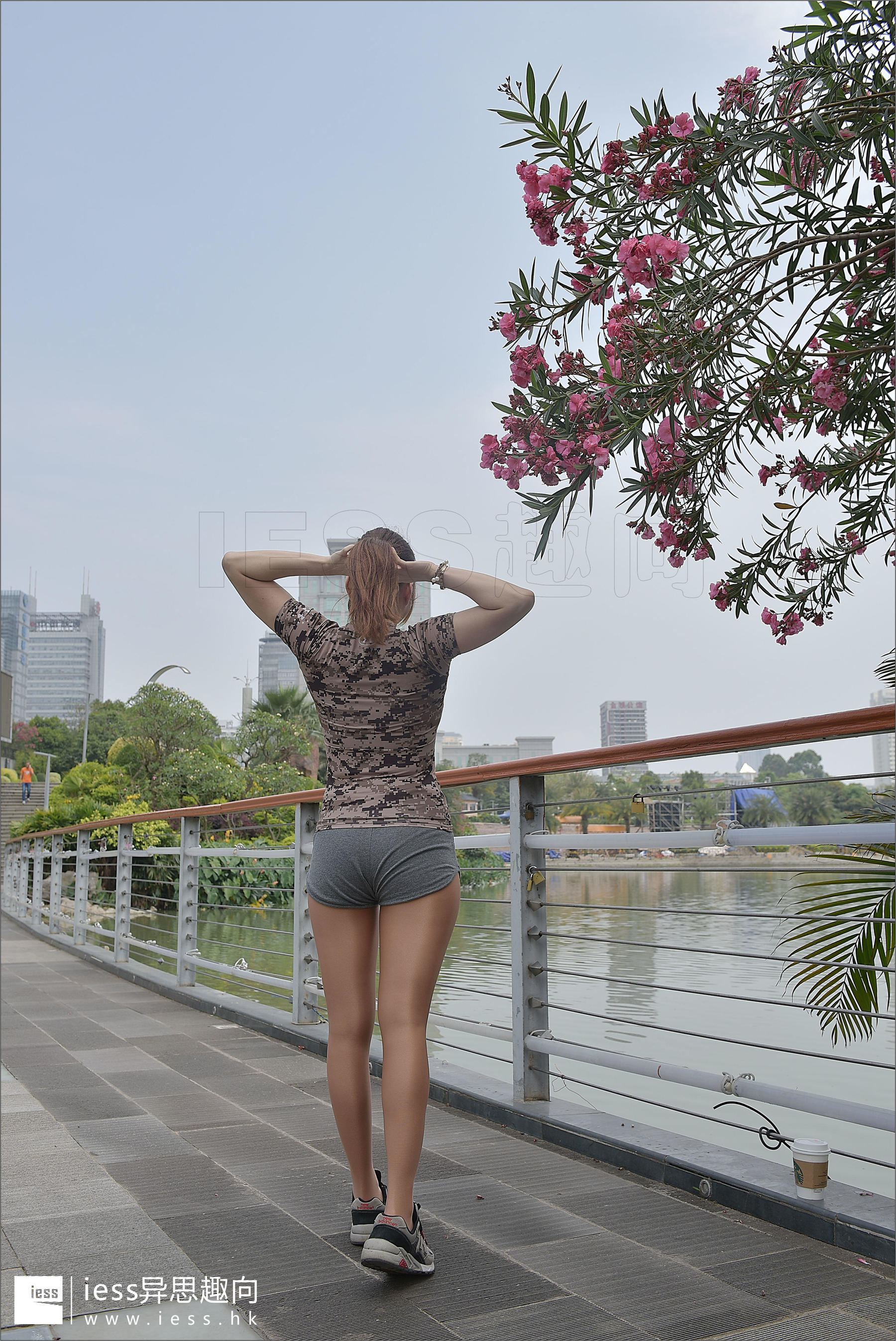 丝足便当121 赵老师 《我的私教和她的油亮丝袜2》[IESS异思趣向]_第1张