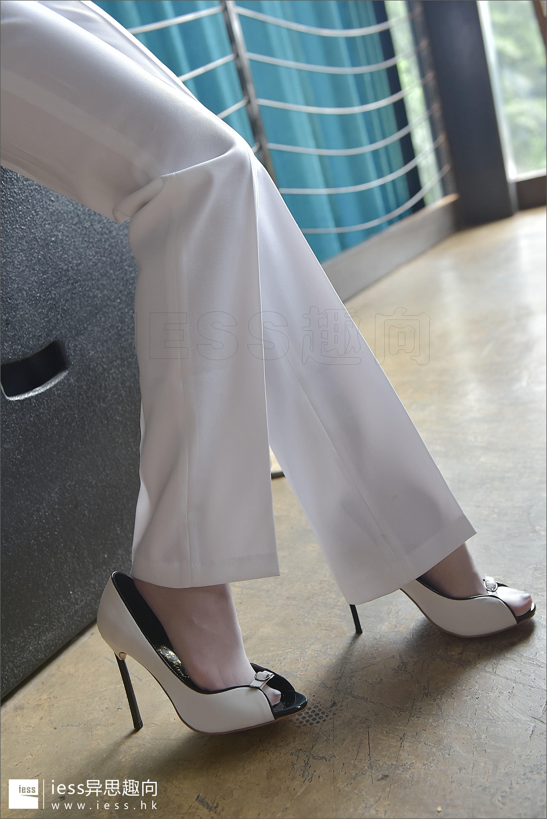 丝足便当123 宛平 《我的思绪一片空白》[IESS异思趣向]_第4张