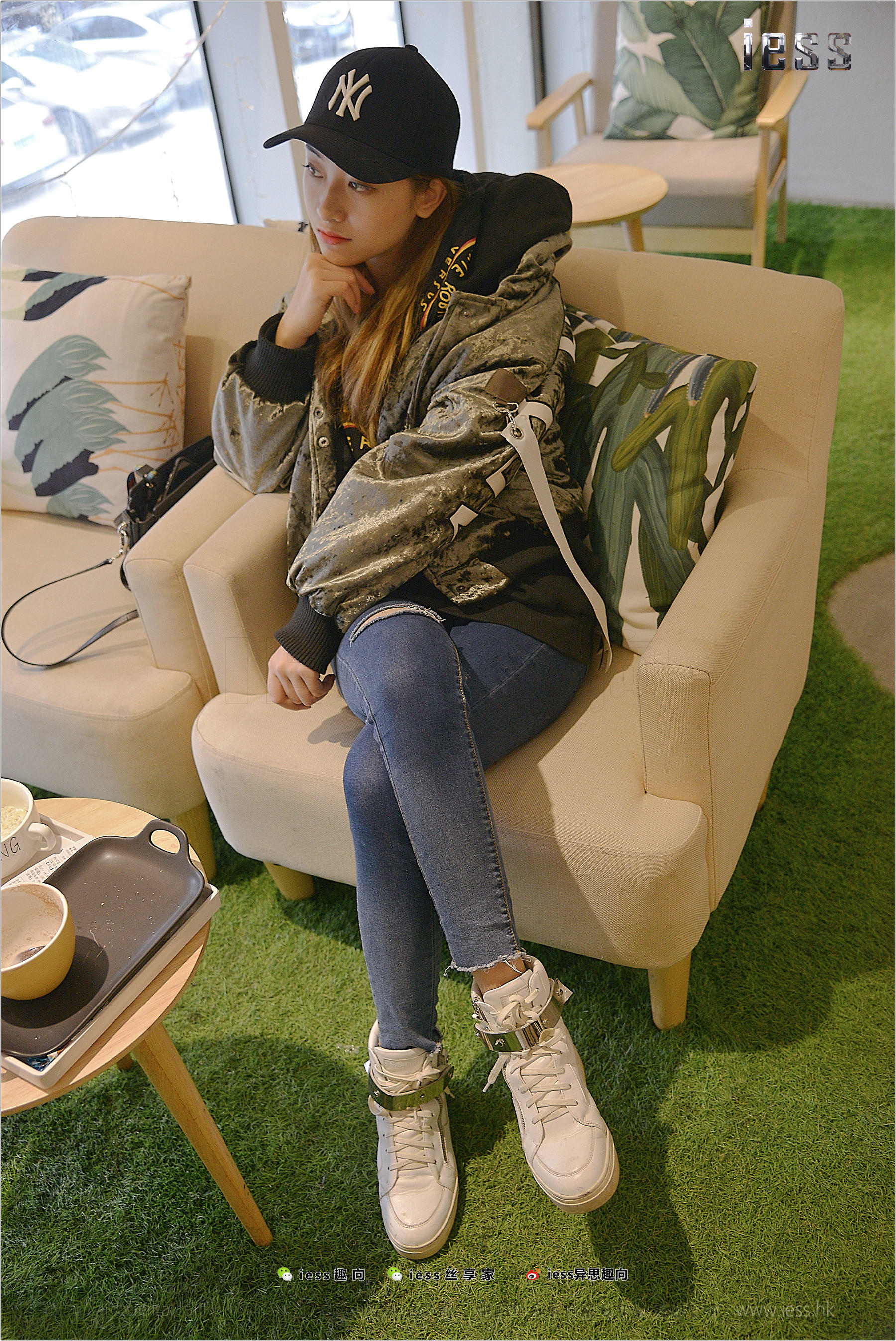 小捷《爱的双重奏①》[异思趣向IESS] 丝足便当194_第3张