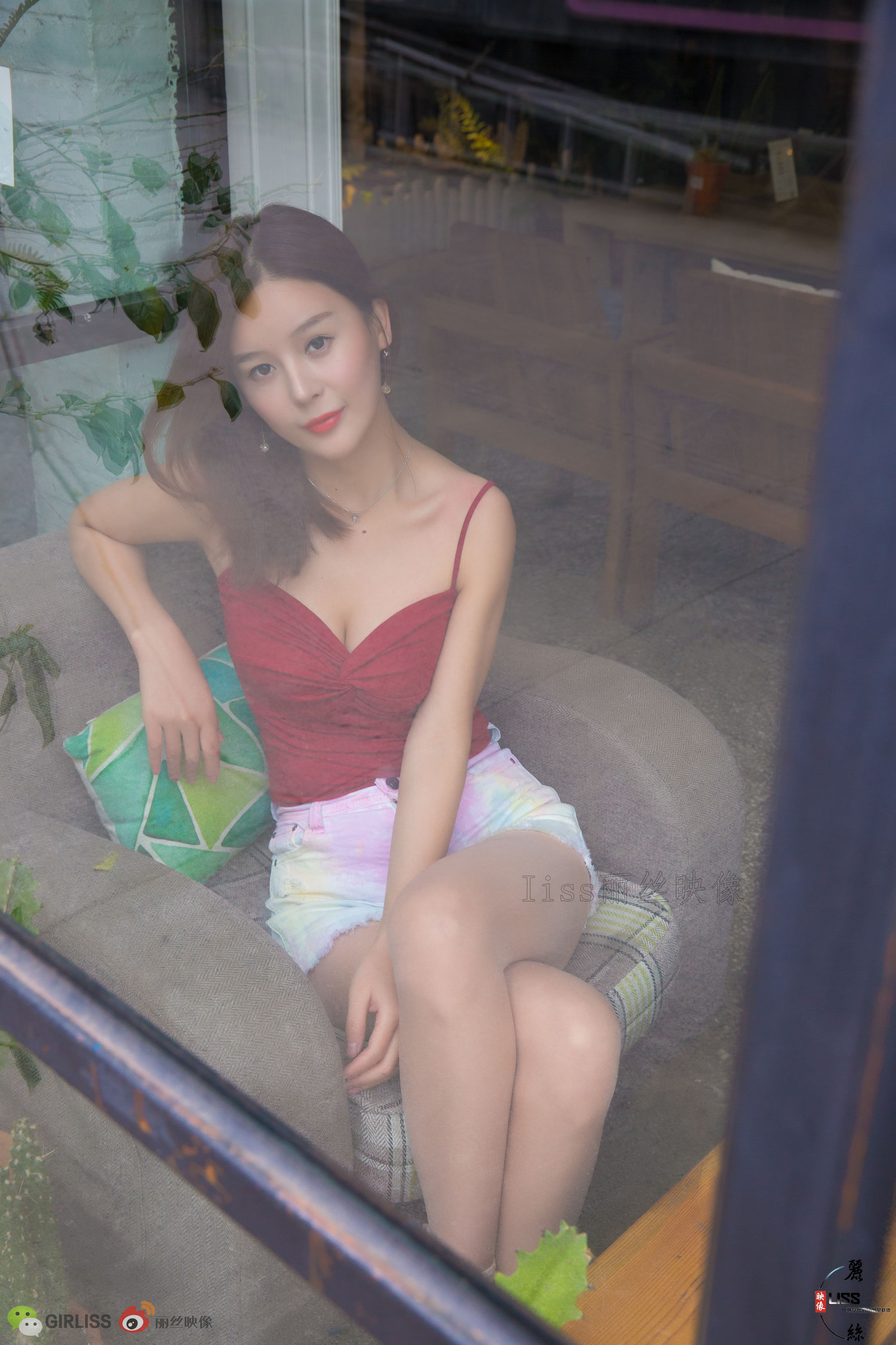 [丽丝映像GIRLISS]  梁冰的红螺旋与肉丝_第2张