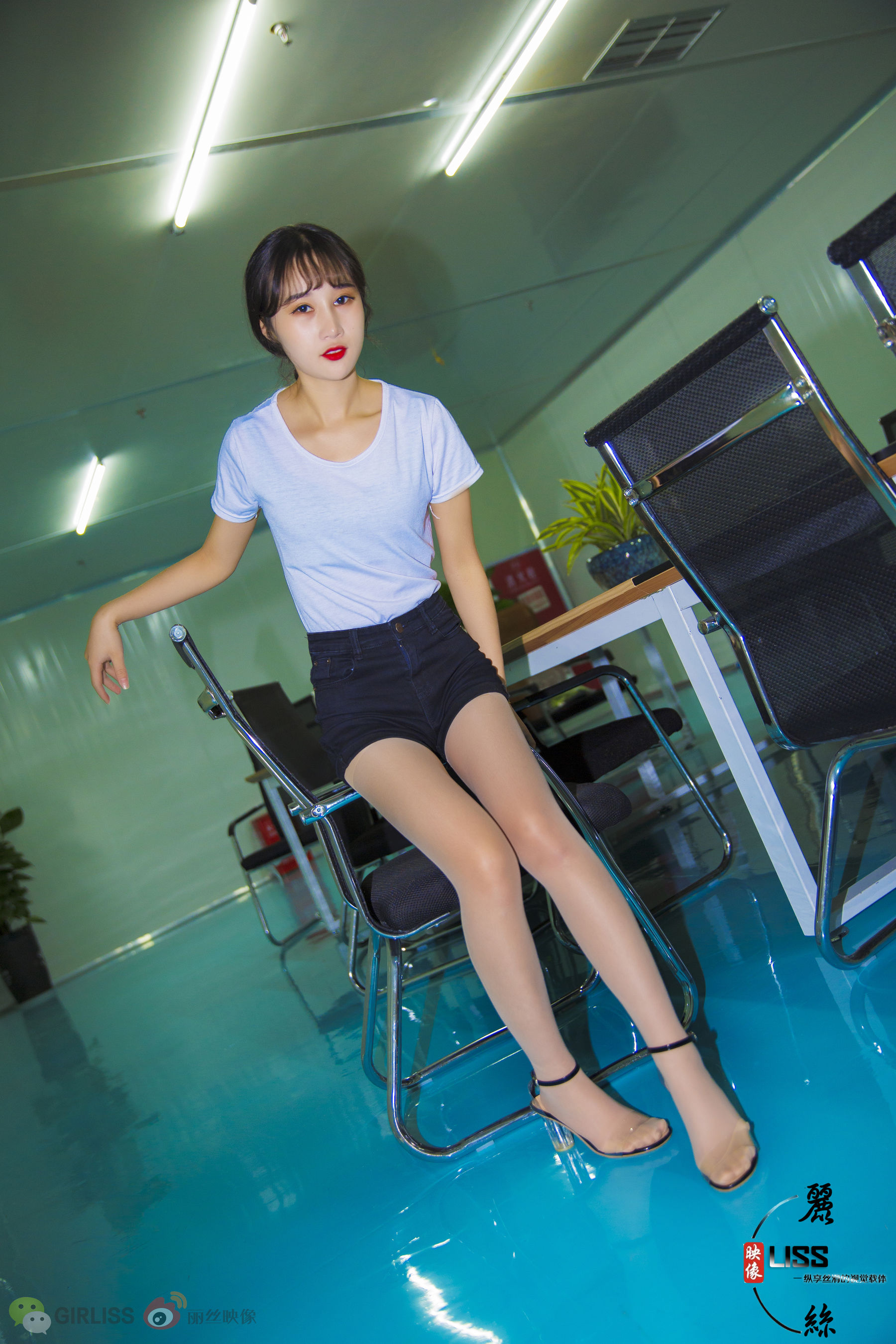 [丽丝映像GIRLISS] - 实习女秘_第3张