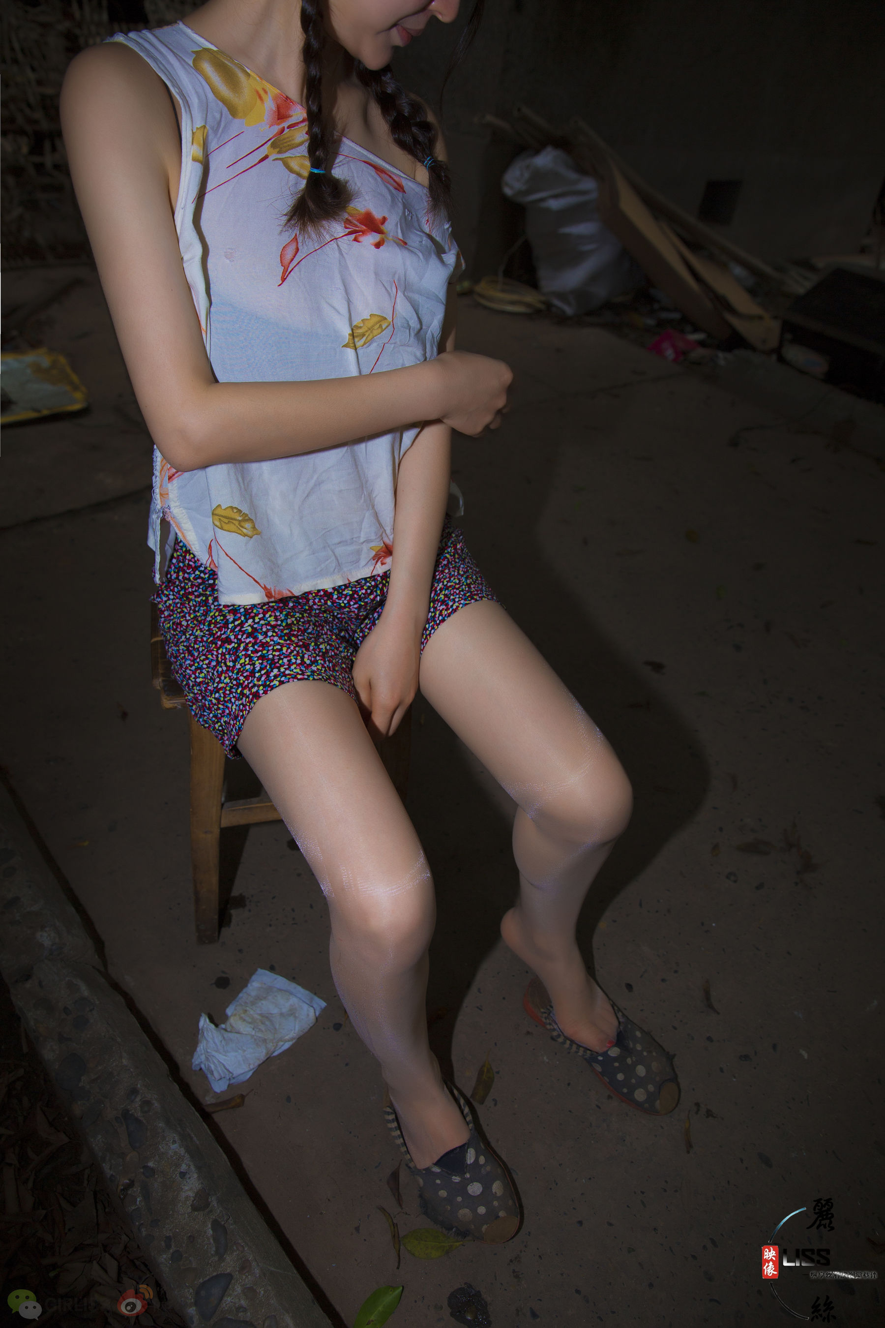 [丽丝映像GIRLISS] - 捡垃圾的小姑娘_第3张