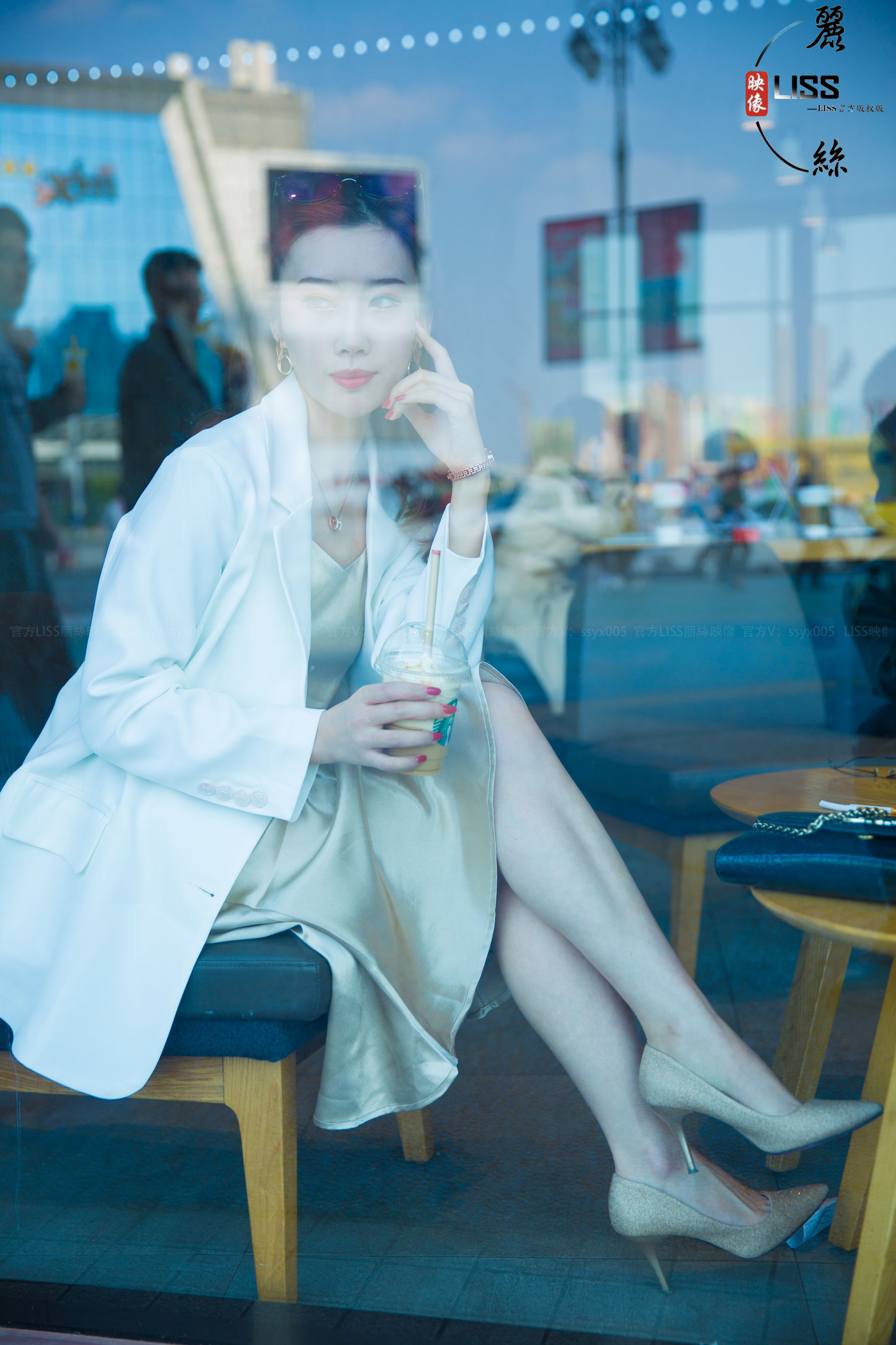 GIRLISS丽丝映像甄选 - 下班归家便行贴_第5张