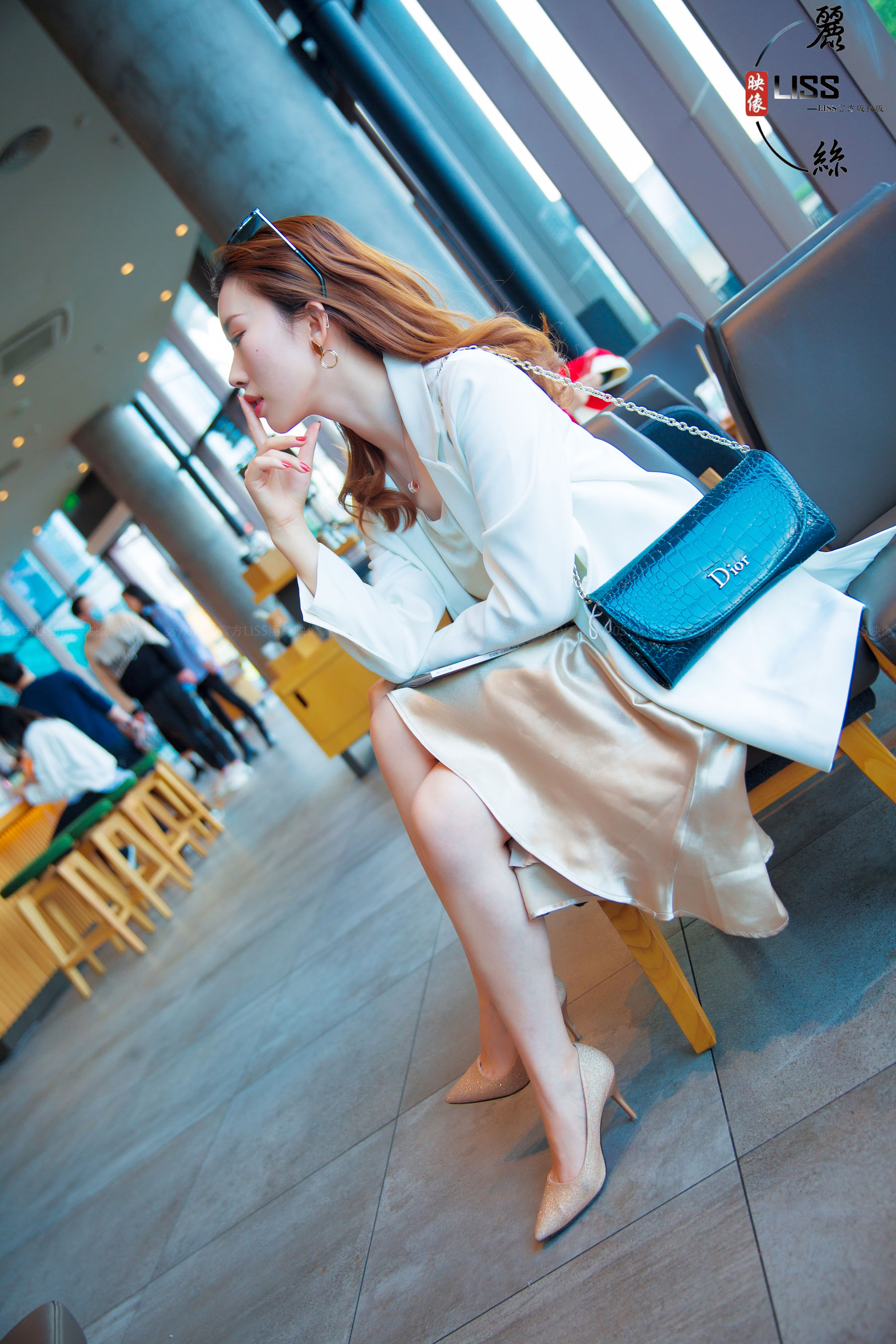 GIRLISS丽丝映像甄选 - 女高管的非分之想_第2张