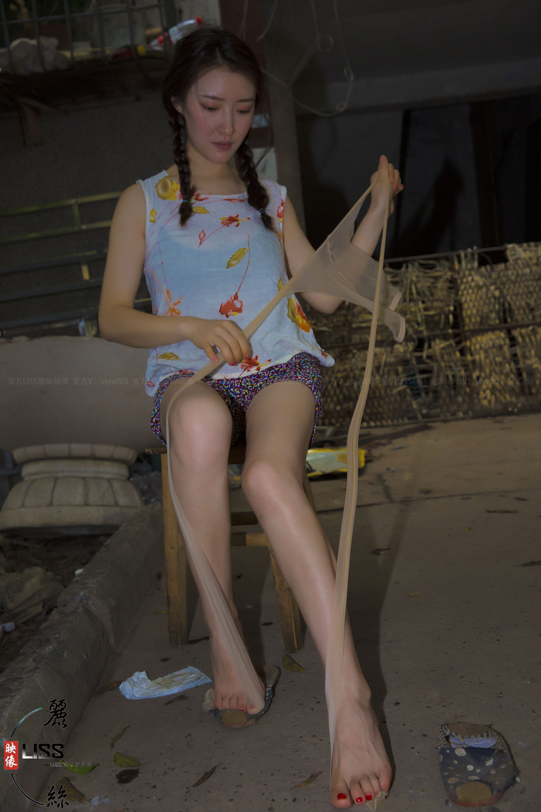 GIRLISS丽丝映像甄选 - 生化危圾启示录_第4张