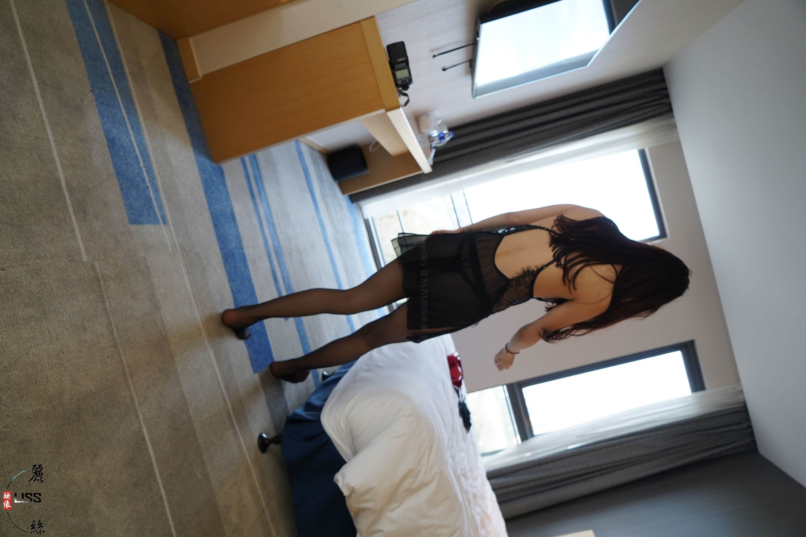 GIRLISS丽丝映像甄选 - 红黑绝配_第5张