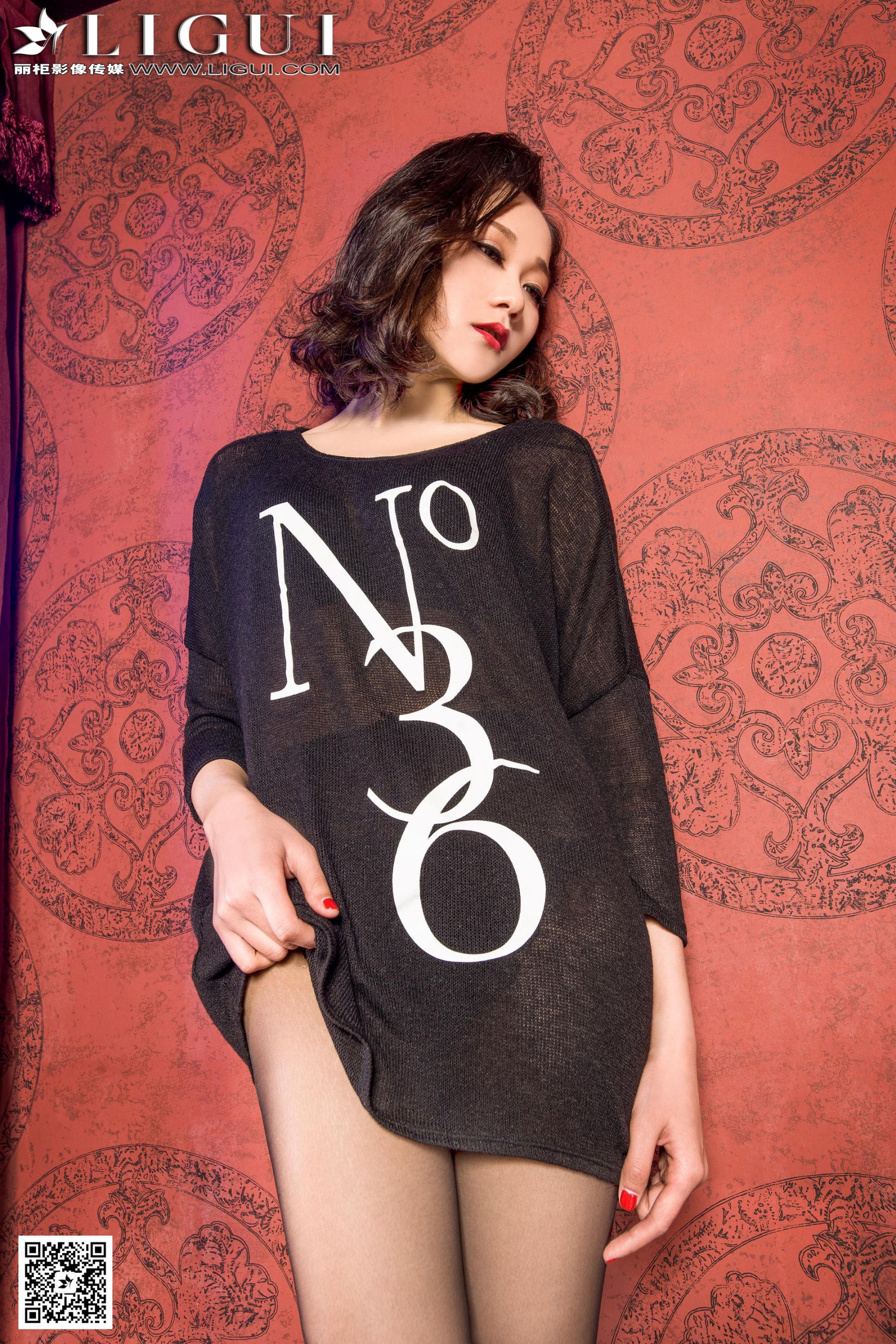 Model 曼蒂《灰丝高跟美足魅惑》 [丽柜LiGui] 美腿玉足写真图片_第2张