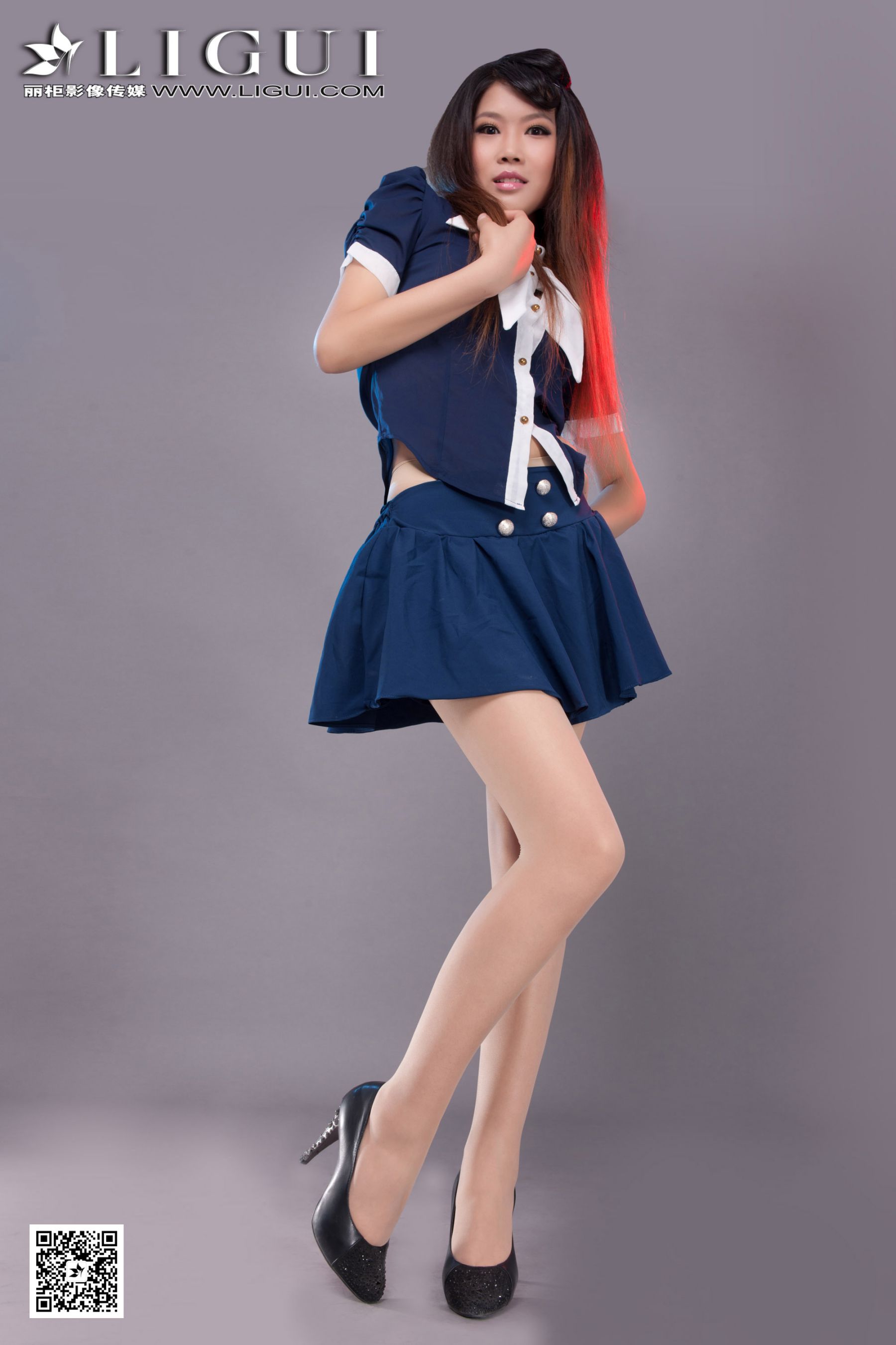 [丽柜LiGui] Model 怡萱《迷你裙丝足高跟》上下全集 美腿玉足写真图片_第1张