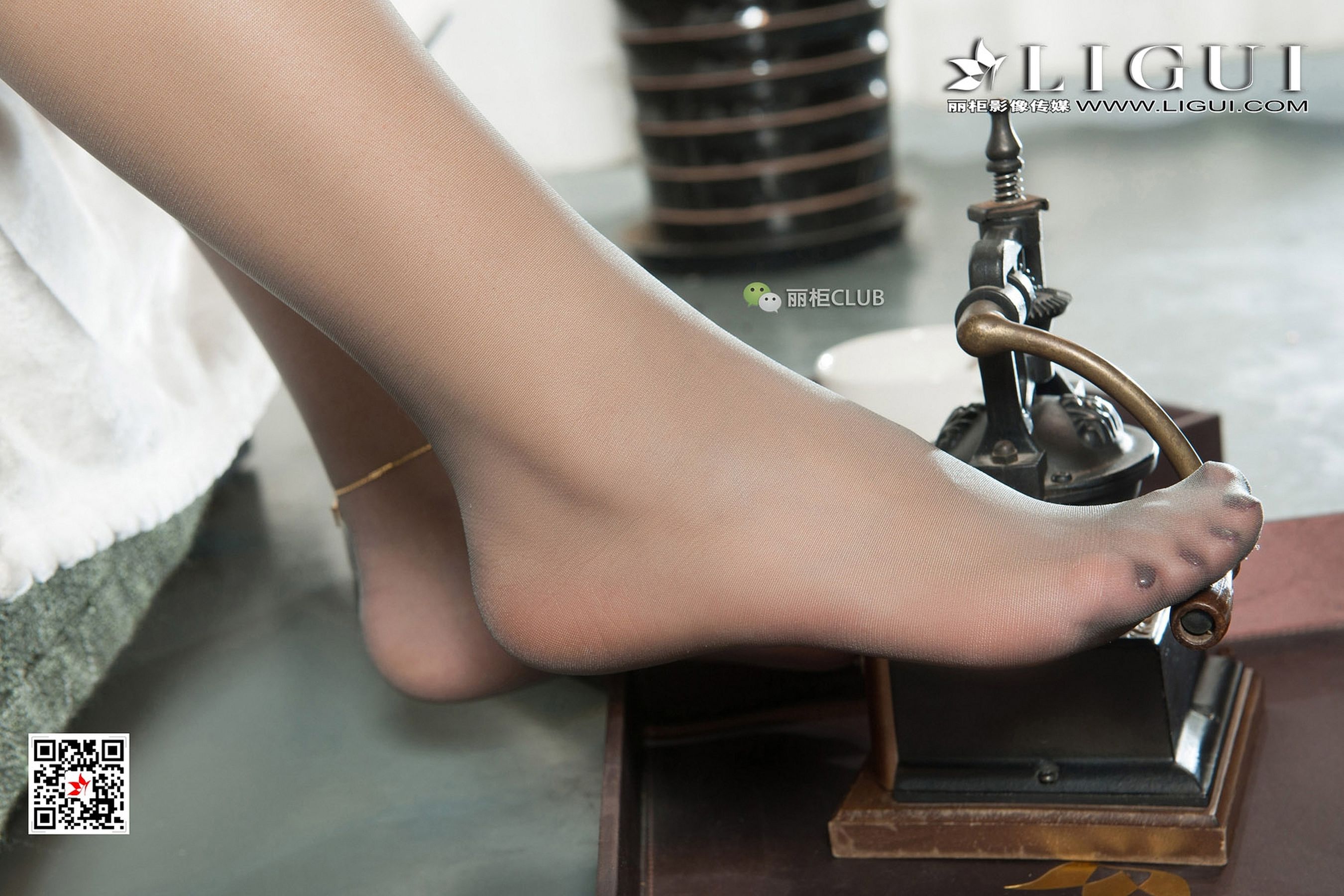 腿模伊一《灰丝高跟OL》 [丽柜Ligui]_第5张