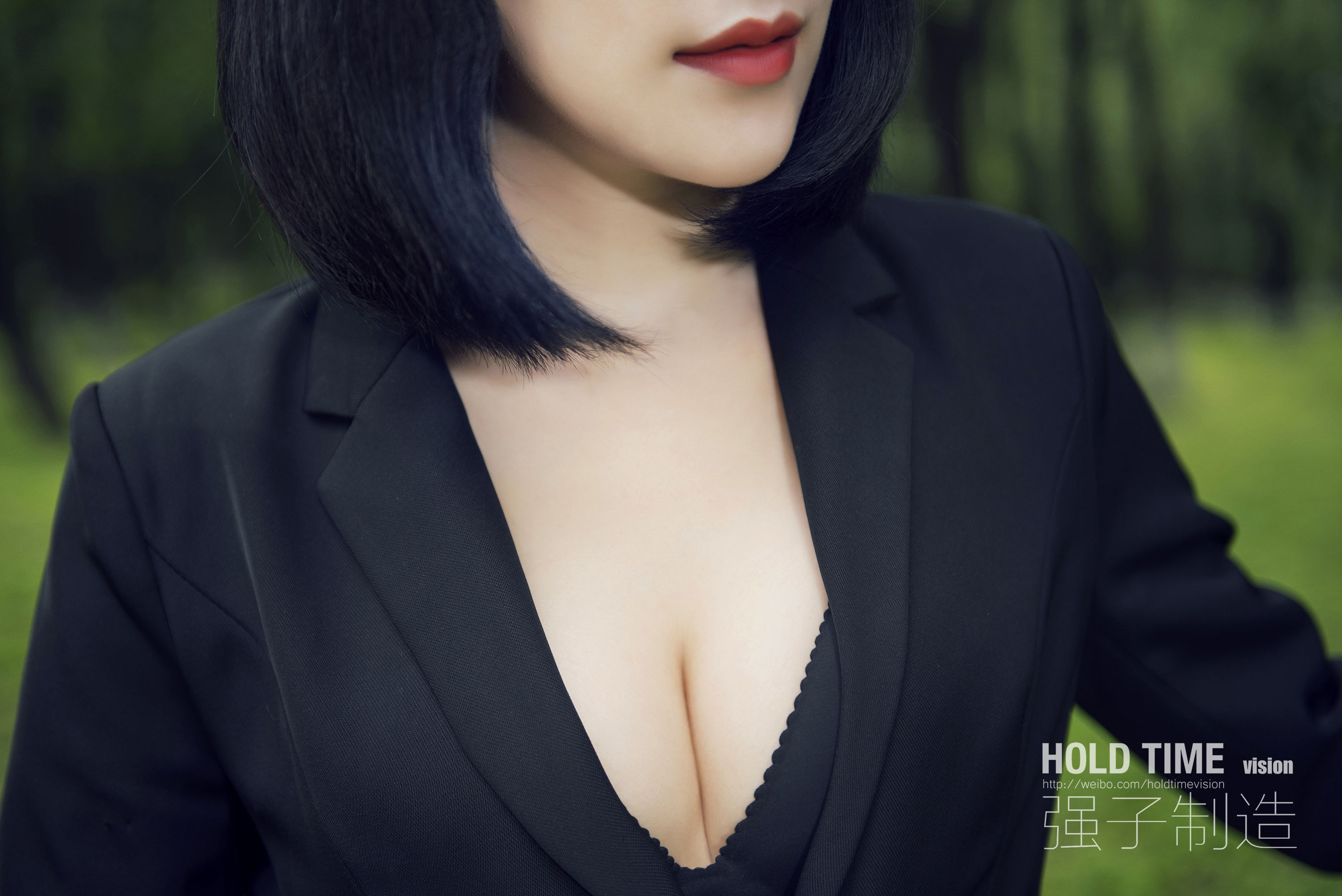 [丽柜Ligui]  玉儿 紧缚-密林深处_第3张