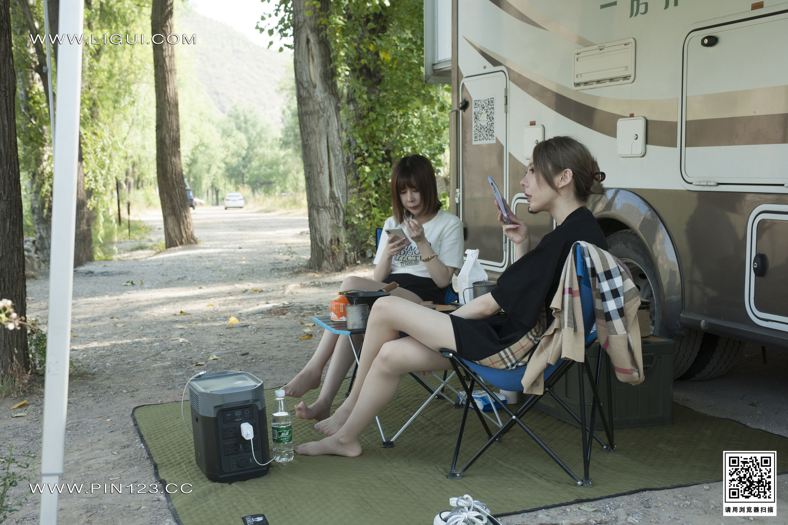 [丽柜Ligui]  兔子＆Vicky 香丝露营_第3张