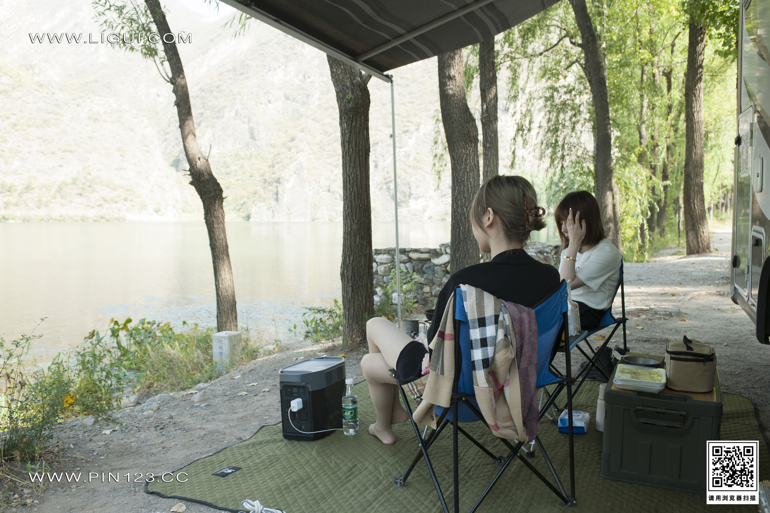 [丽柜Ligui]  兔子＆Vicky 香丝露营_第4张