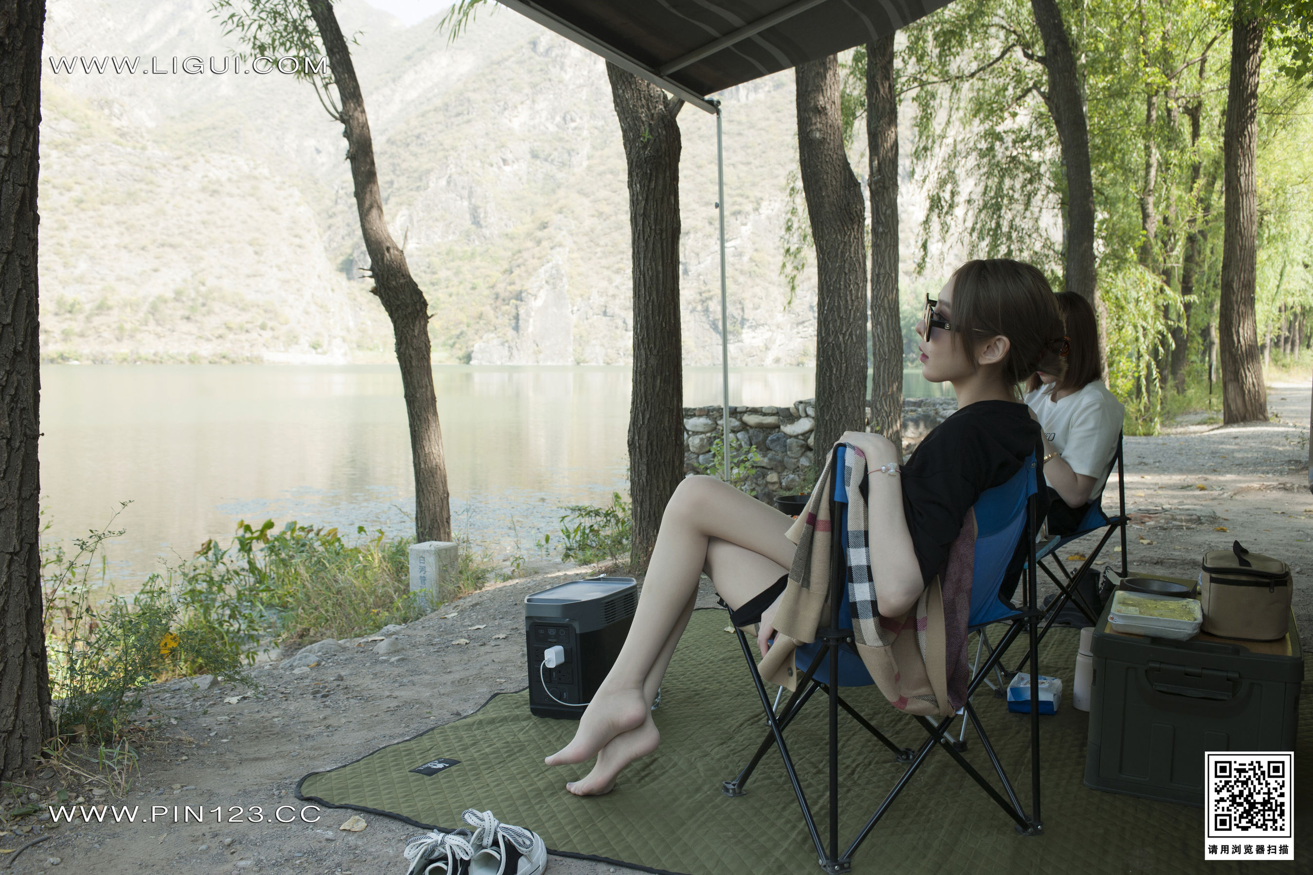 [丽柜Ligui]  兔子＆Vicky 香丝露营_第5张