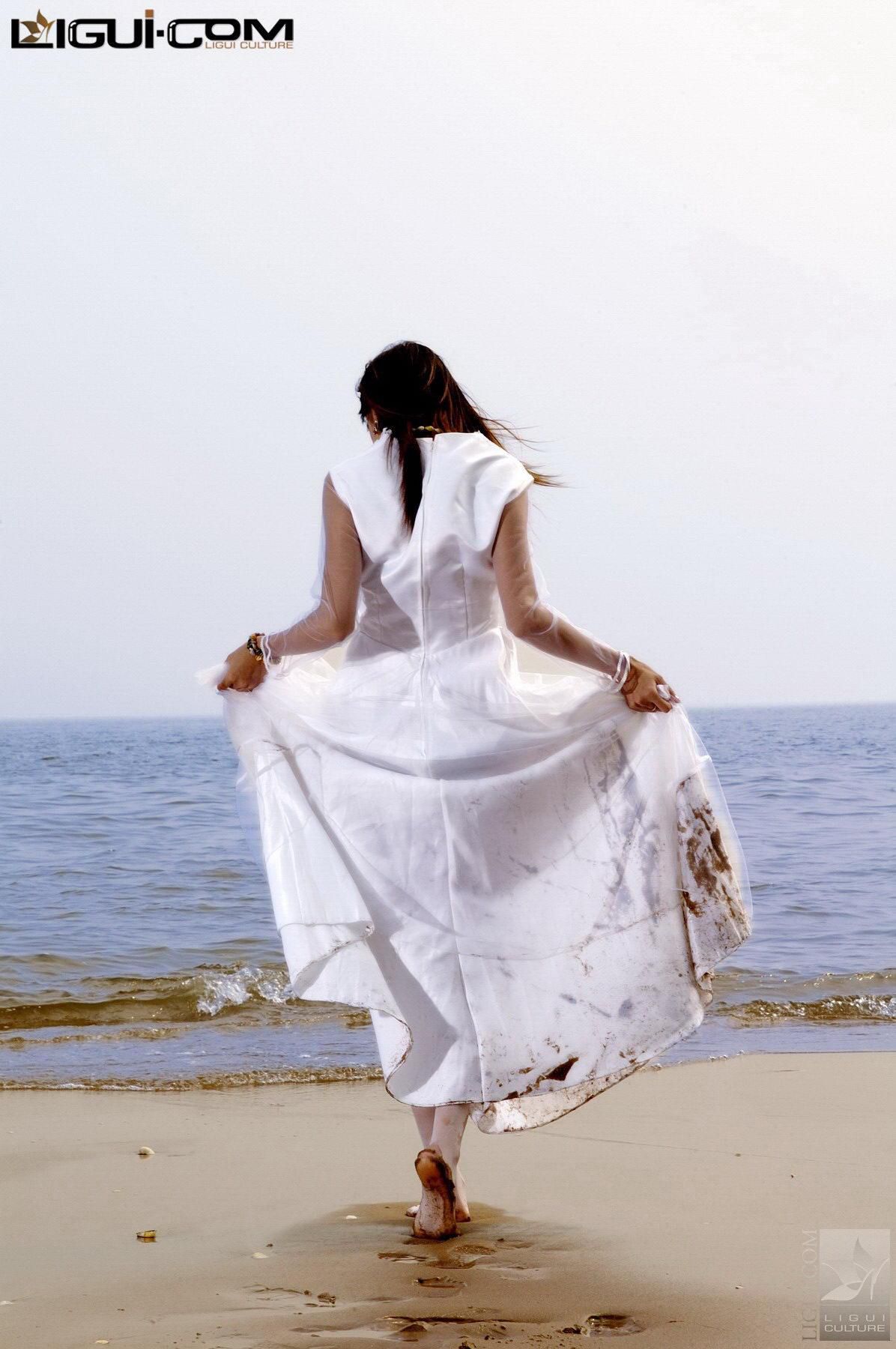 [丽柜LiGui] Model 菲儿《丝袜版白雪公主》丝足写真图片_第1张