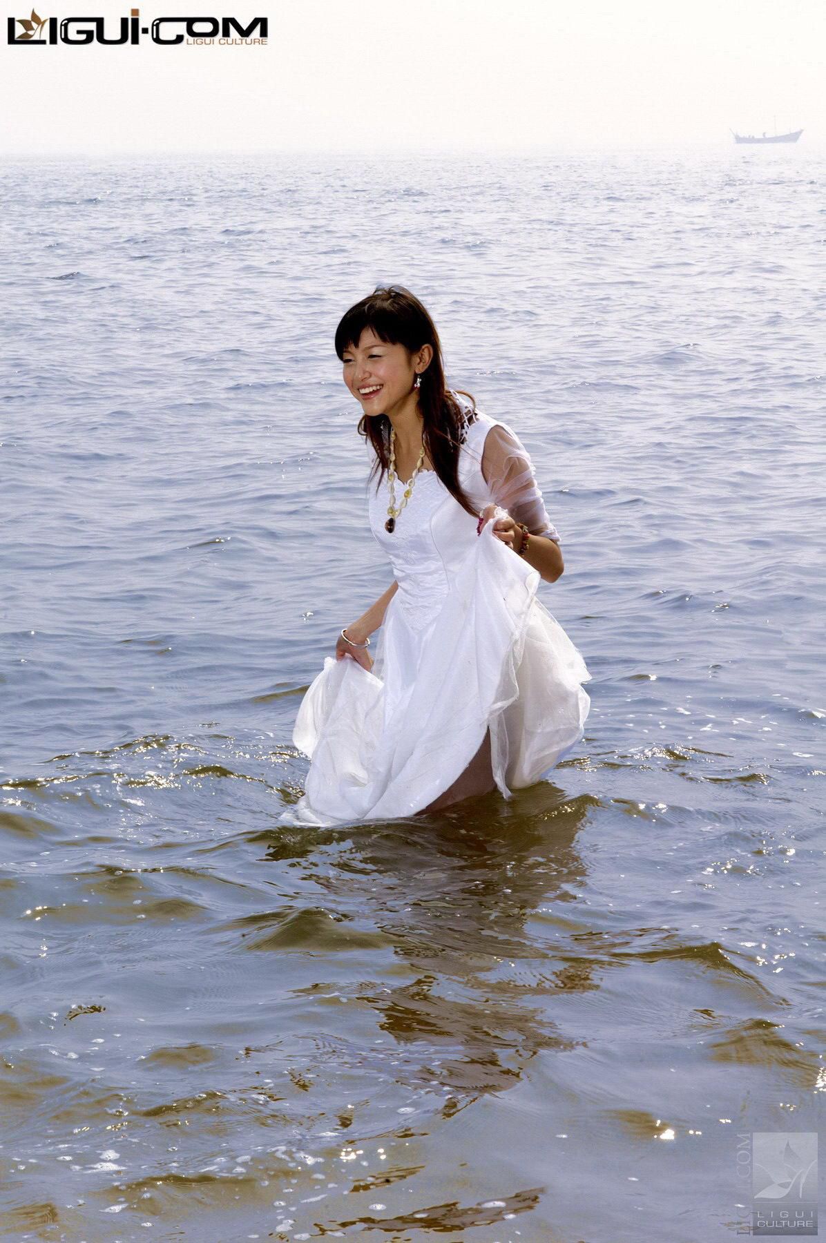 [丽柜LiGui] Model 菲儿《丝袜版白雪公主》丝足写真图片_第3张