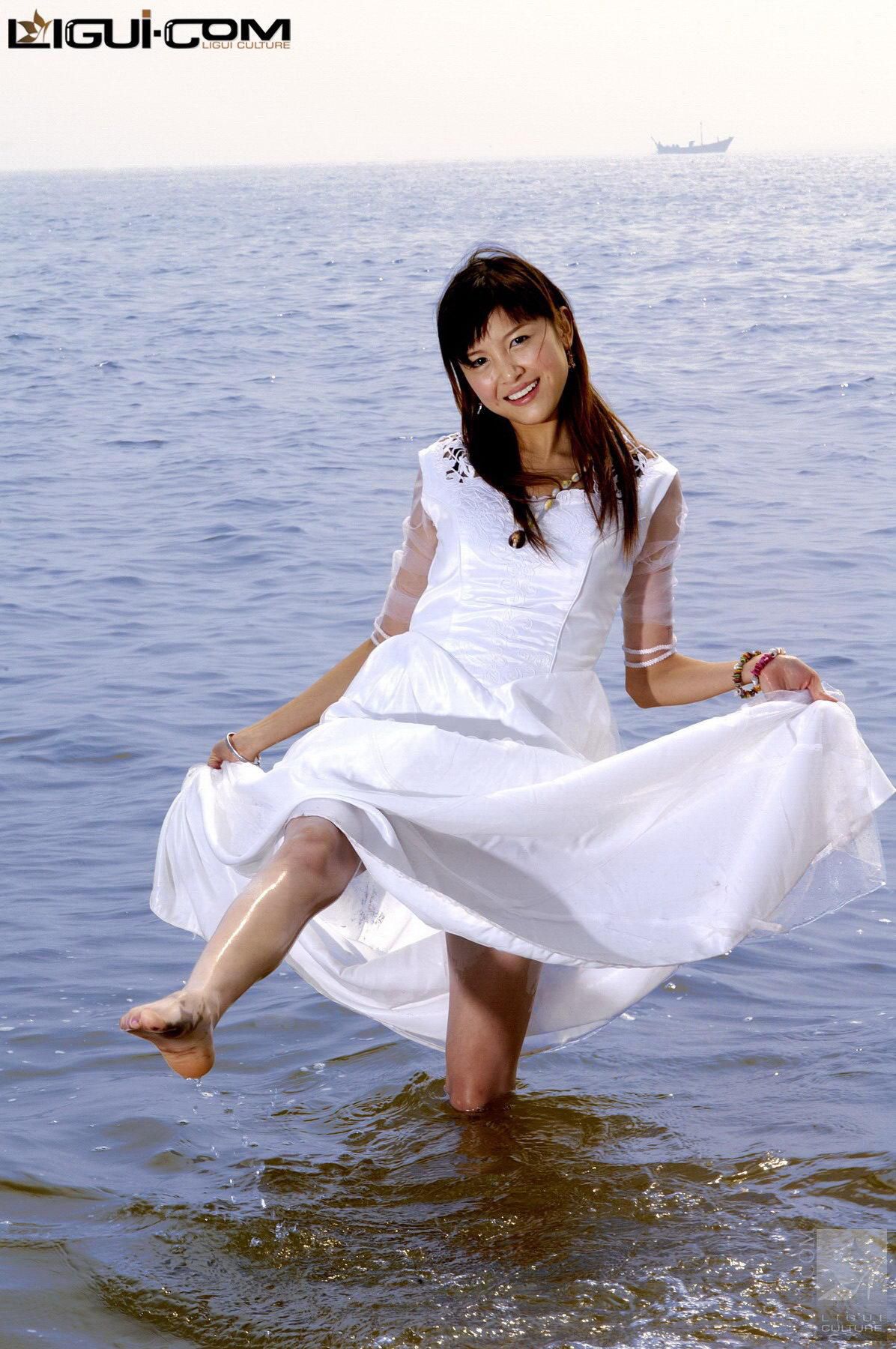 [丽柜LiGui] Model 菲儿《丝袜版白雪公主》丝足写真图片_第4张