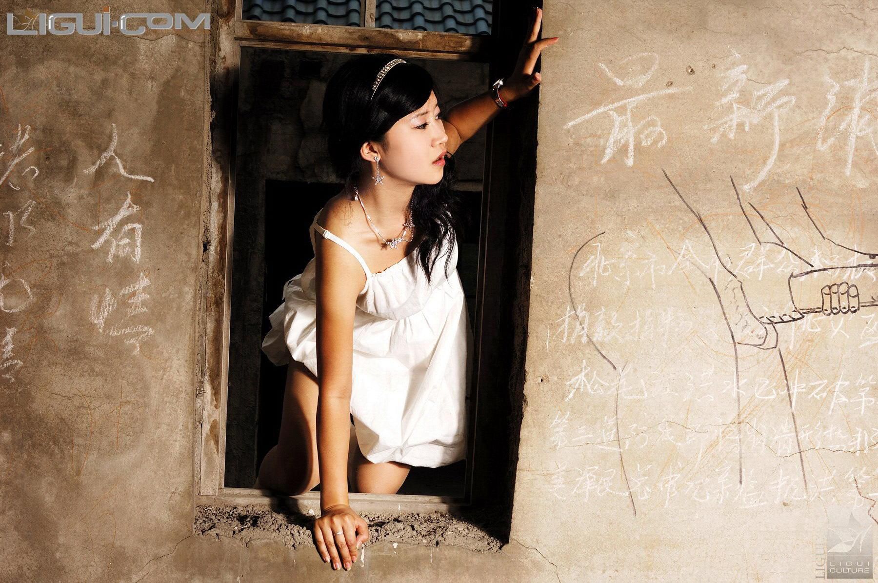 Model 卡鲁鲁《纯情少女的丝恋》 [丽柜LiGui] 丝足写真图片_第4张