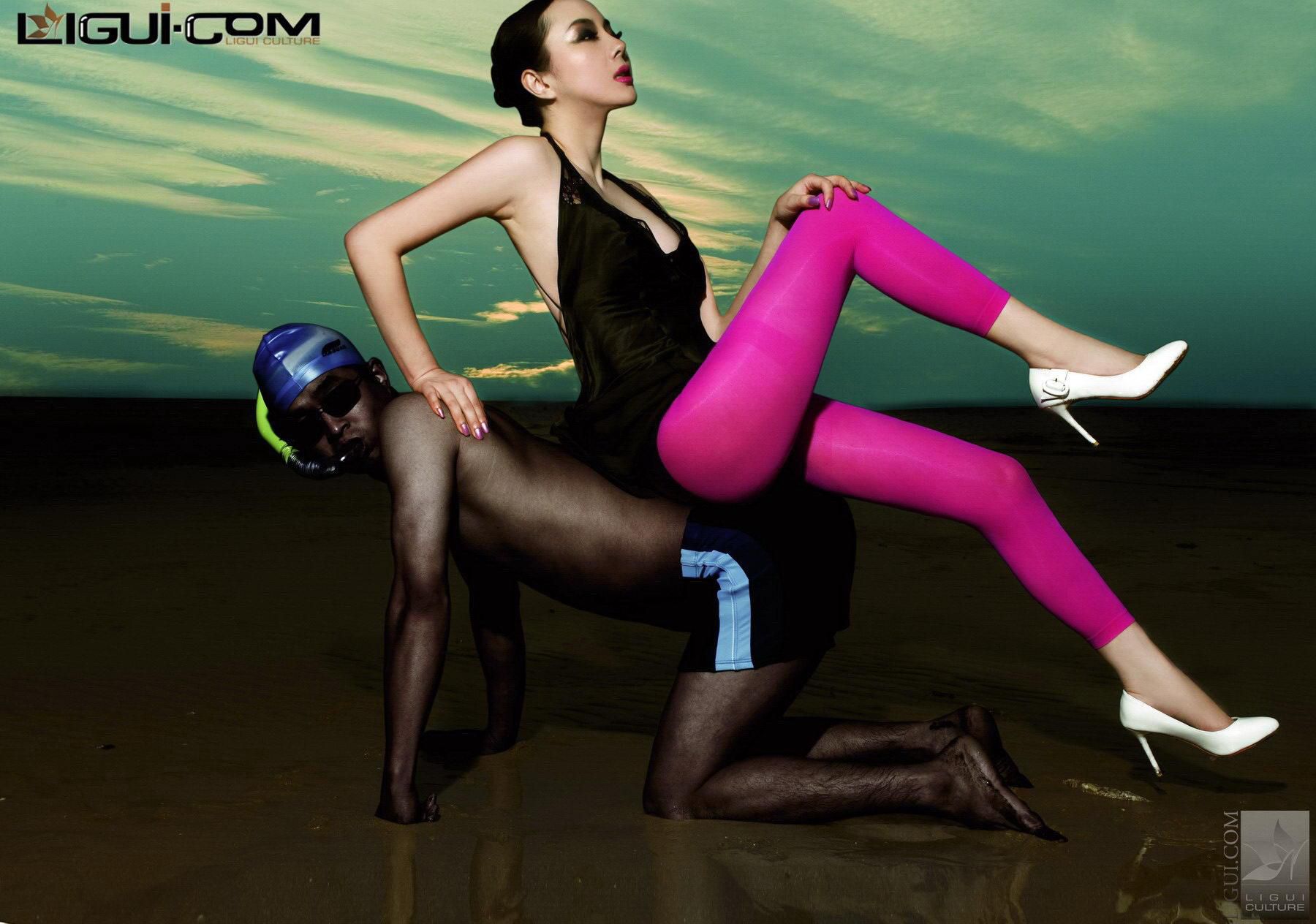 Model 伊昕《拿什么网住你，我的爱人》 [丽柜LiGui] 丝足写真图片_第5张