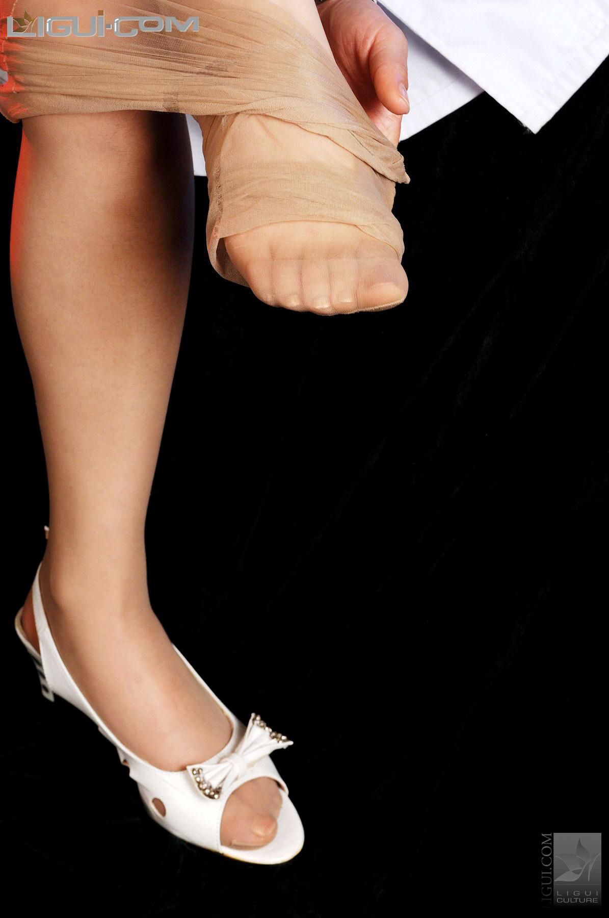 Model 由美《性感的天使护士》 [丽柜LiGui] 丝足写真图片_第5张