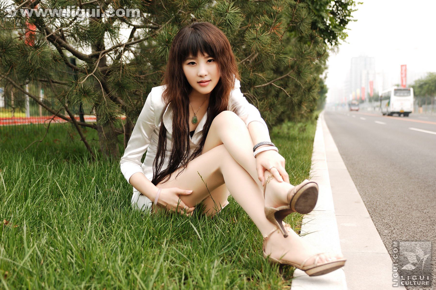 Model 菲菲《超级美女奥运赛场展》 [丽柜LiGui] 美腿玉足写真图片_第3张