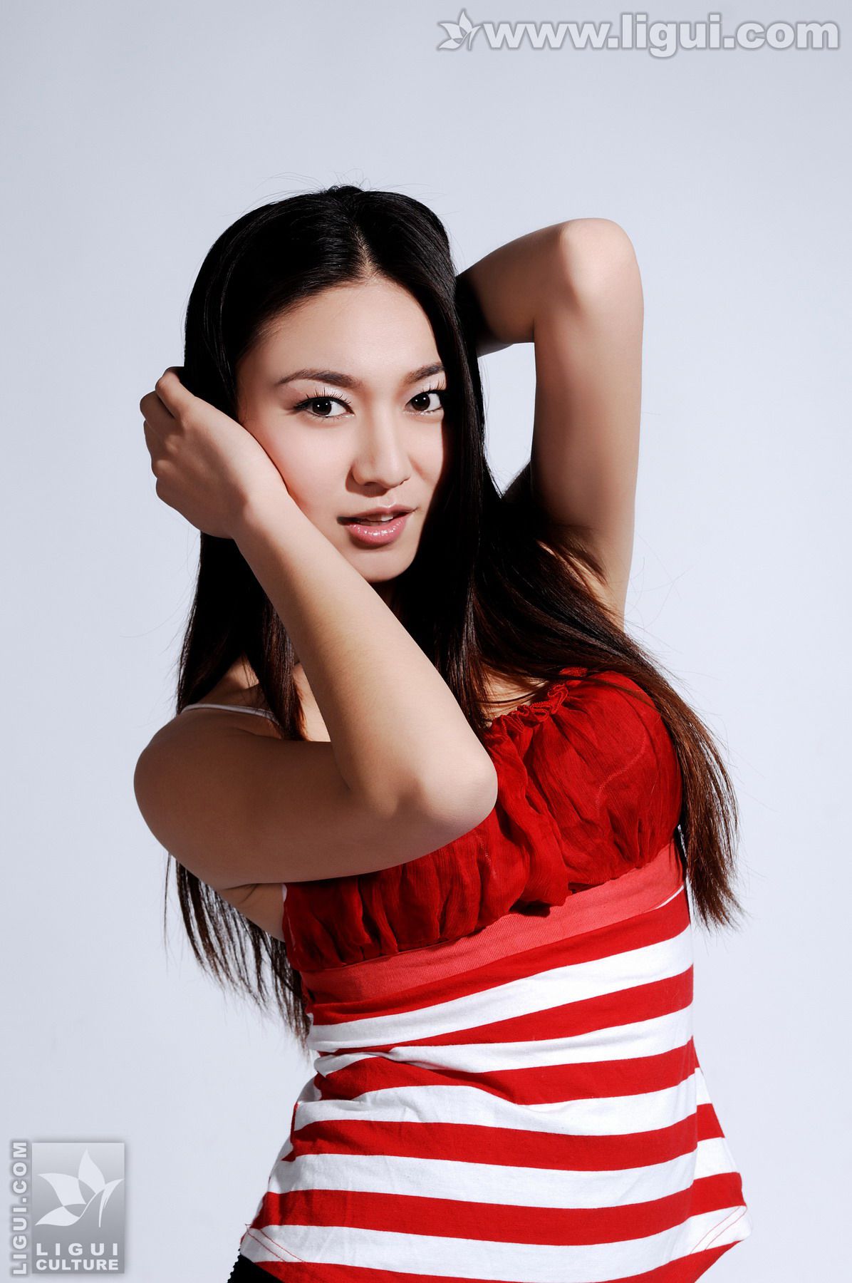 Model 唐静《健身女教练的幸福生活》 [丽柜LiGui] 美腿玉足写真图片_第1张