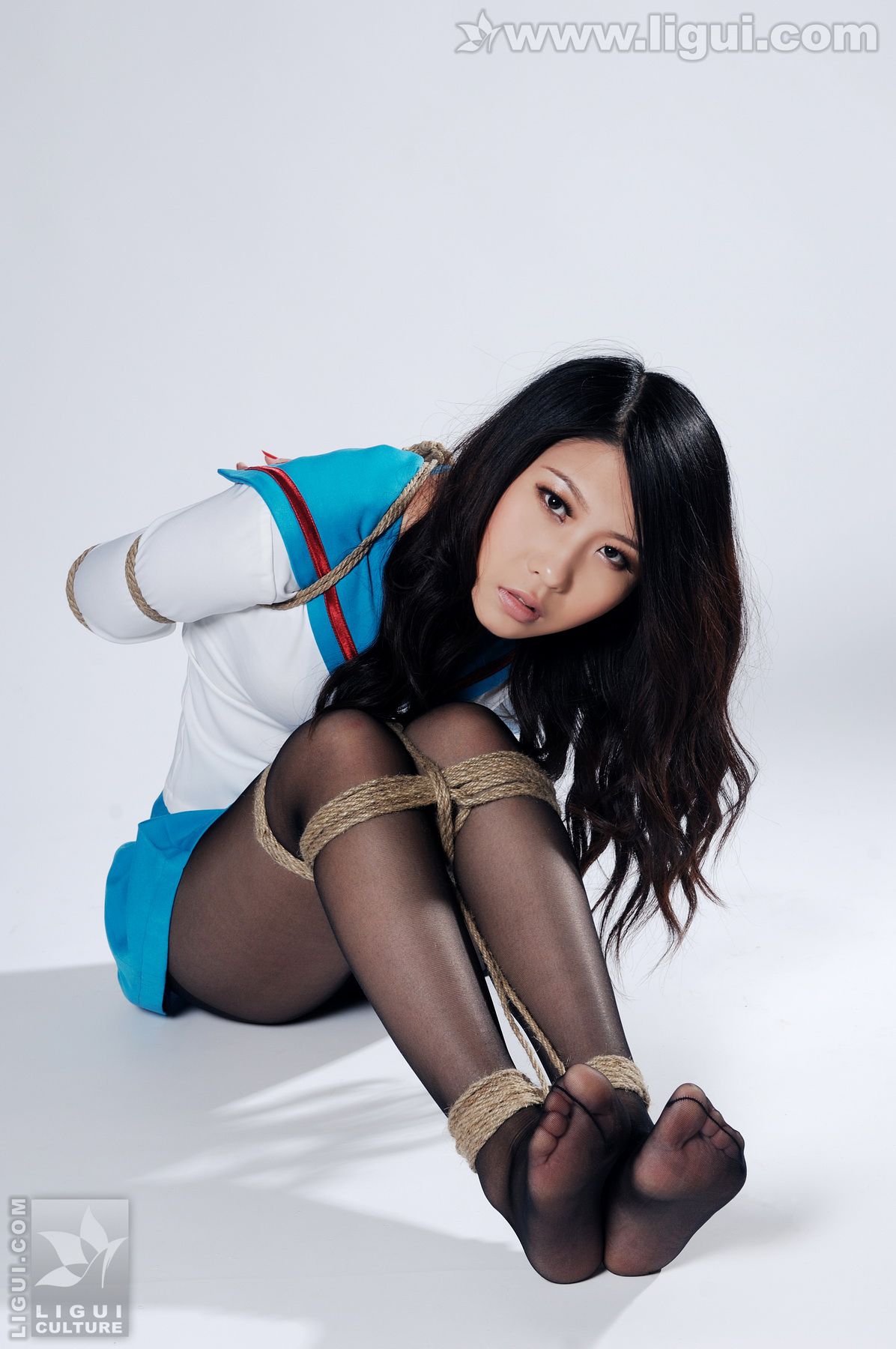 Model 幽幽《海军制服黑丝捆绑》 [丽柜美束LiGui] 美腿玉足写真图片_第2张