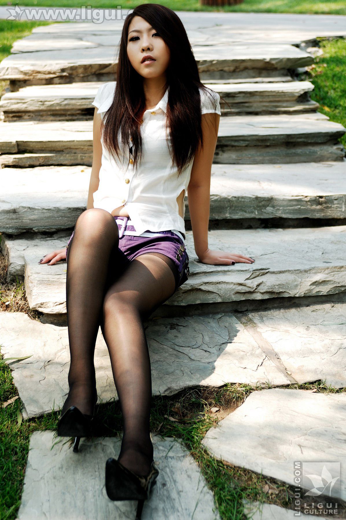 Model 幽幽《美色公园展示篇》 [丽柜LiGui] 美腿玉足写真图片_第1张