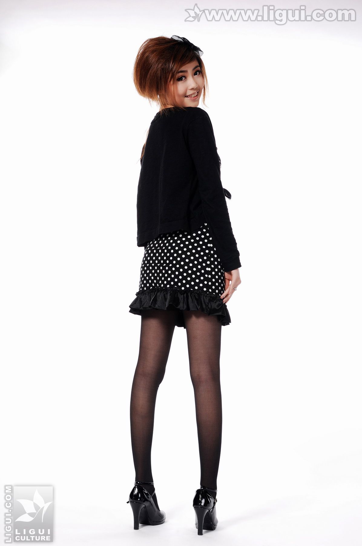 Model 张凤娇《简单高跟美足秀》 [丽柜LiGui] 美腿玉足写真图片_第5张