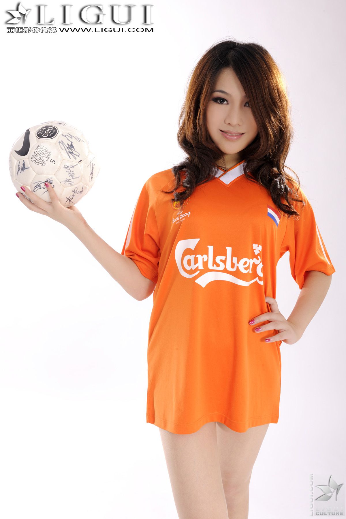 Model 文静《铿锵玫瑰》 [丽柜LiGui] 美腿玉足写真图片_第1张