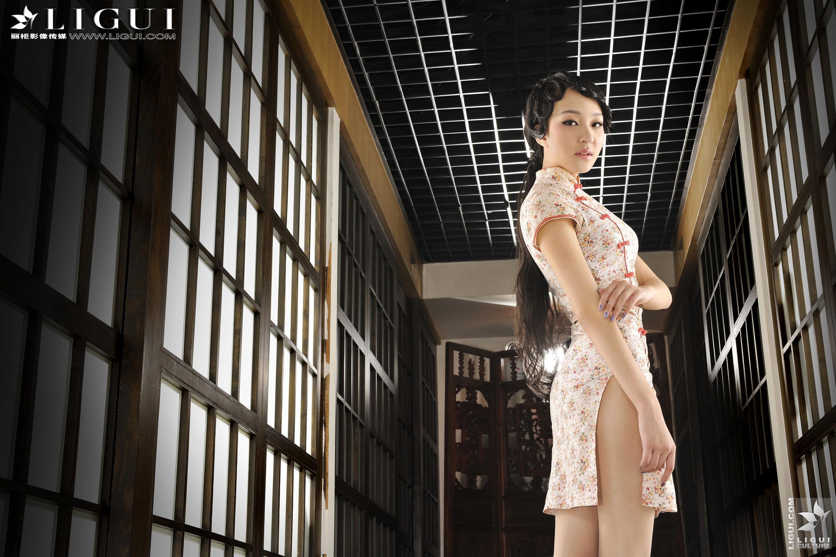 [丽柜贵足LiGui] Model Amily《民国旗袍丝足》上下全集 美腿玉足写真图片_第2张