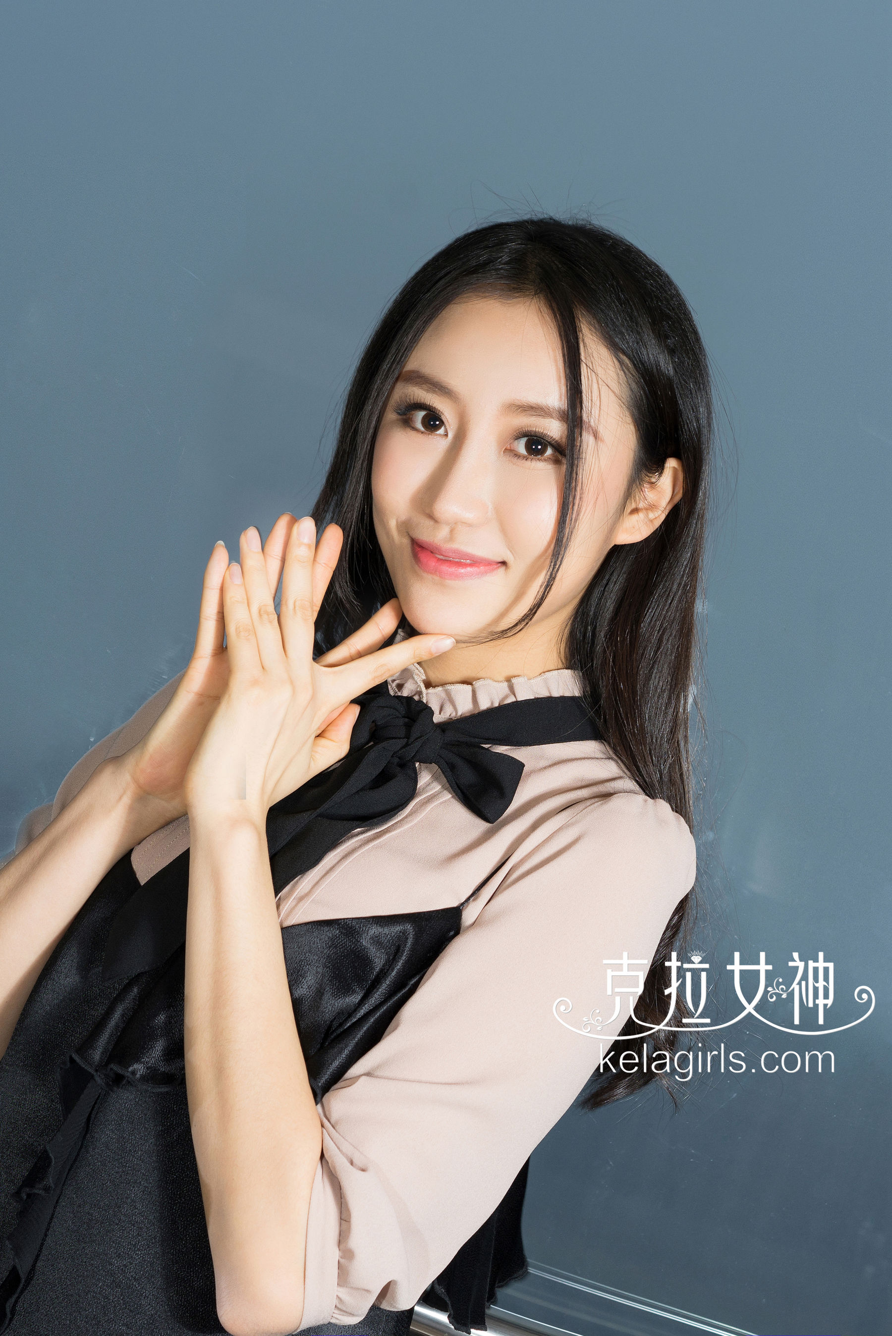 梦珊《公子的贴身校花》 [克拉女神]_第2张