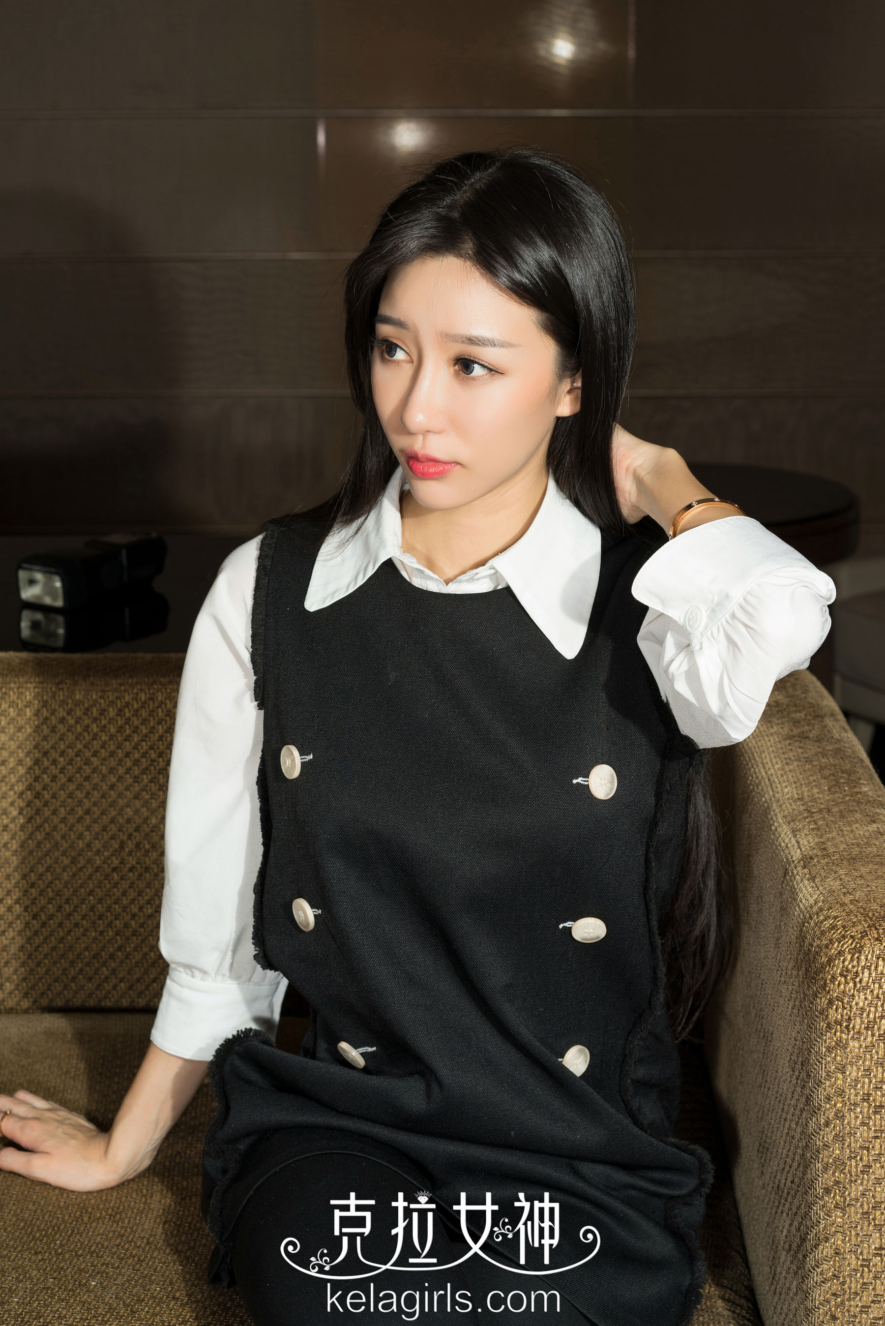 吴倩倩《围裙?春光》 [克拉女神]_第1张