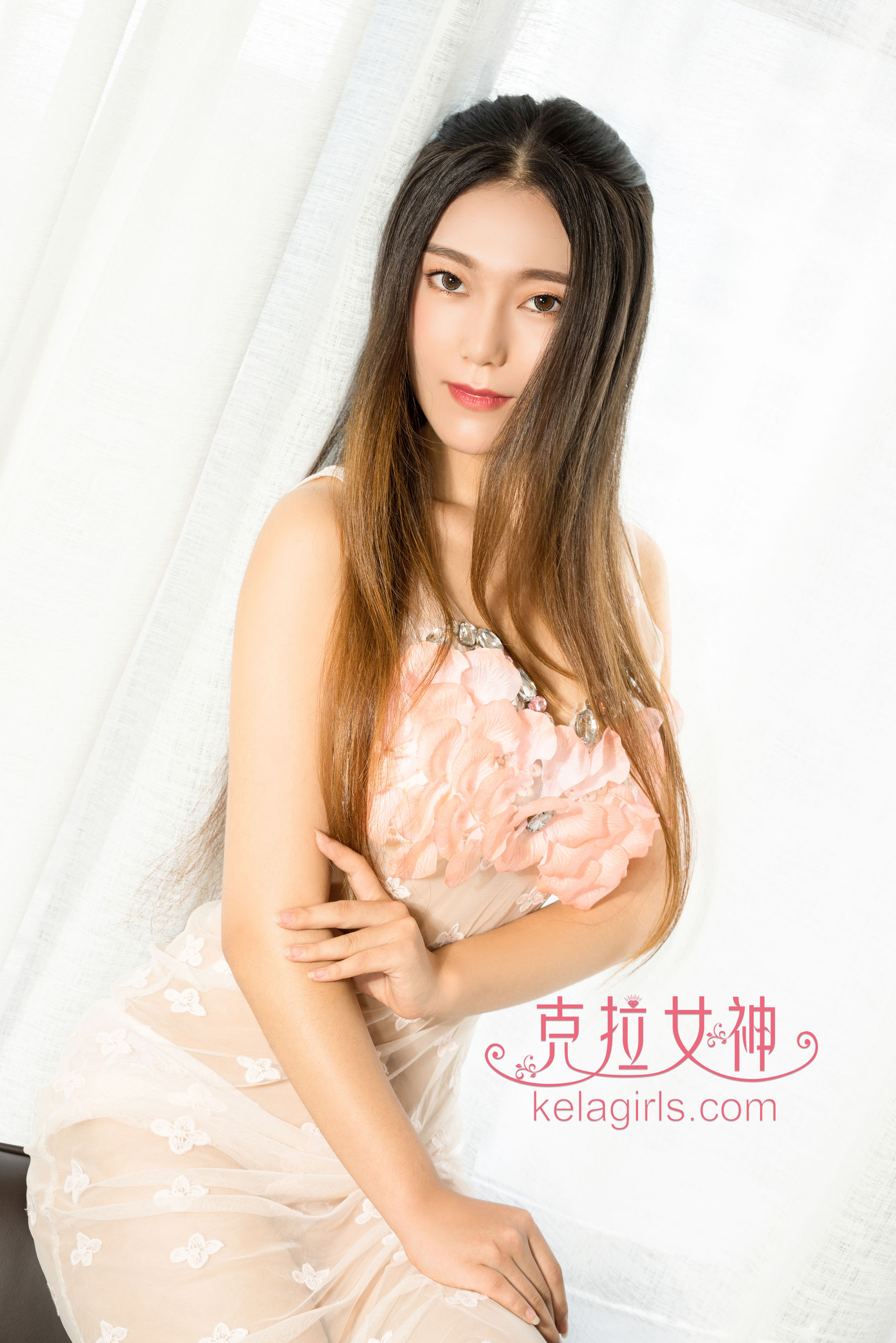 森丽《羞答答的玫瑰》[克拉女神Kelagirls]_第3张