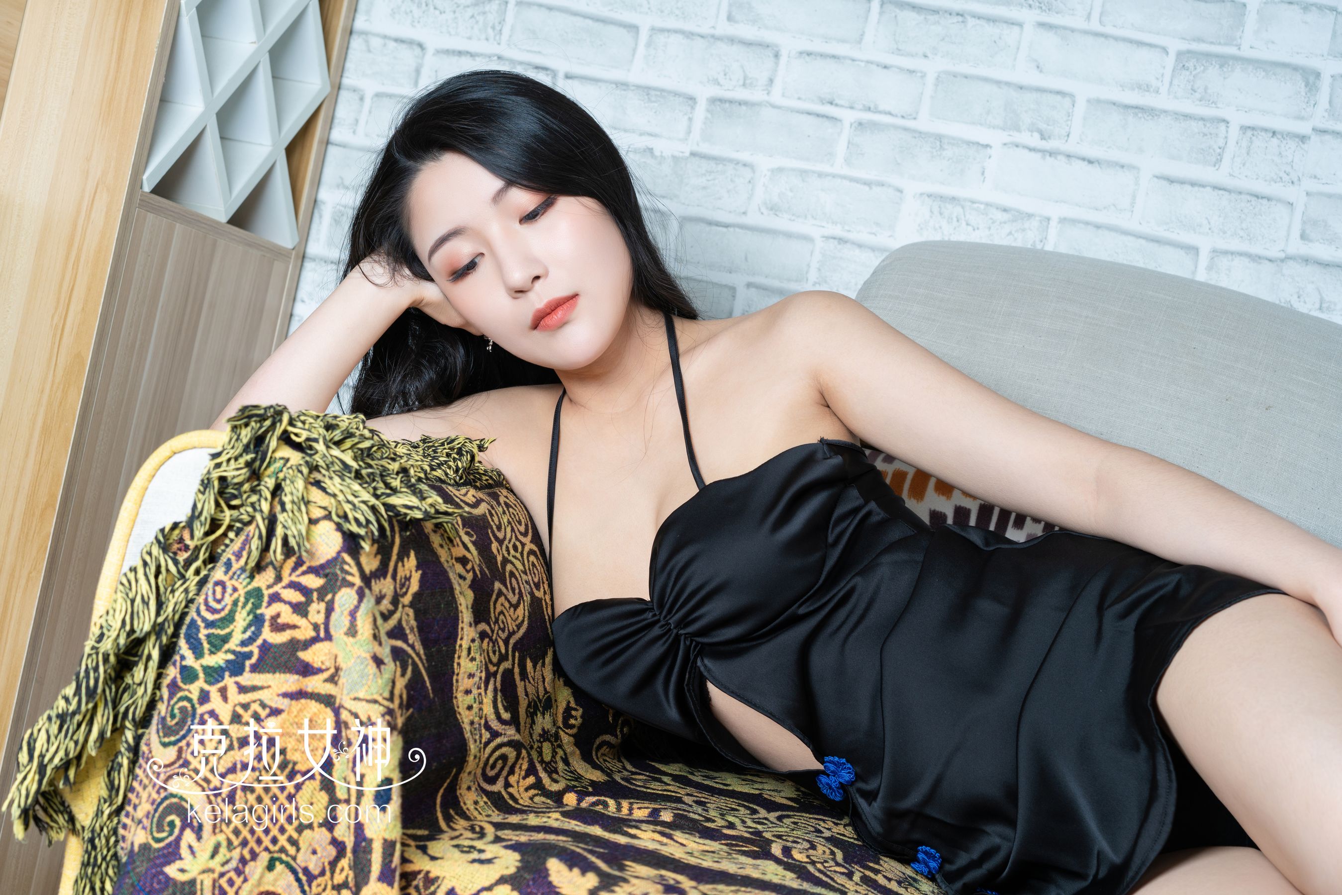 [克拉女神Kelagirls]  雅楠 肤白粉趾_第1张