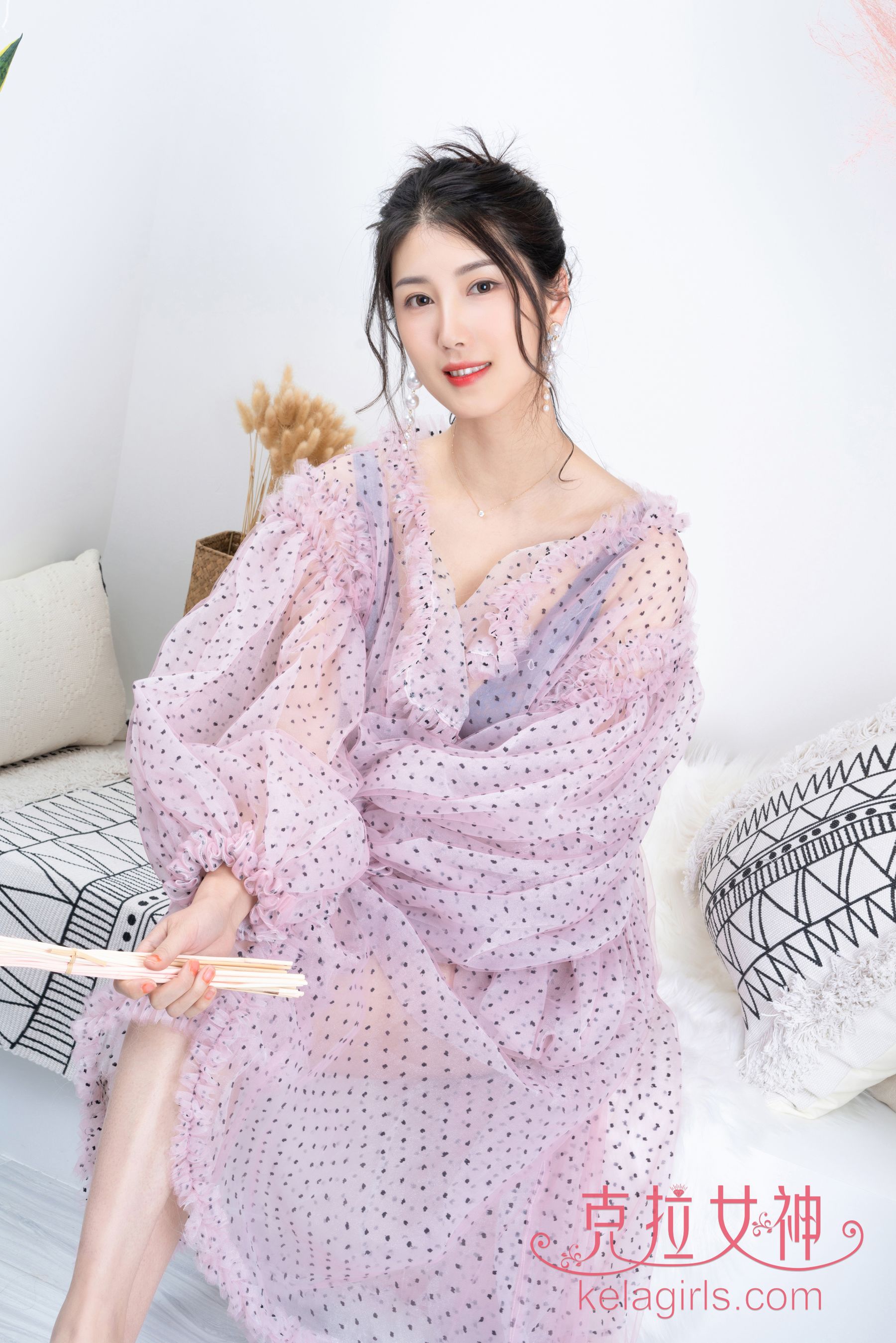 [克拉女神Kelagirls]  王睿 艳紫芬芳_第1张