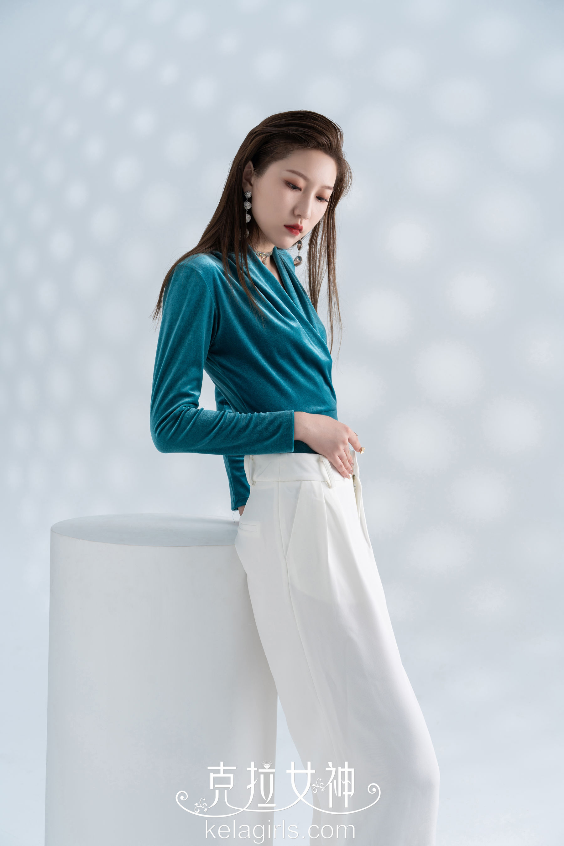 [克拉女神Kelagirls]  芊芊 - 时尚与性感_第2张