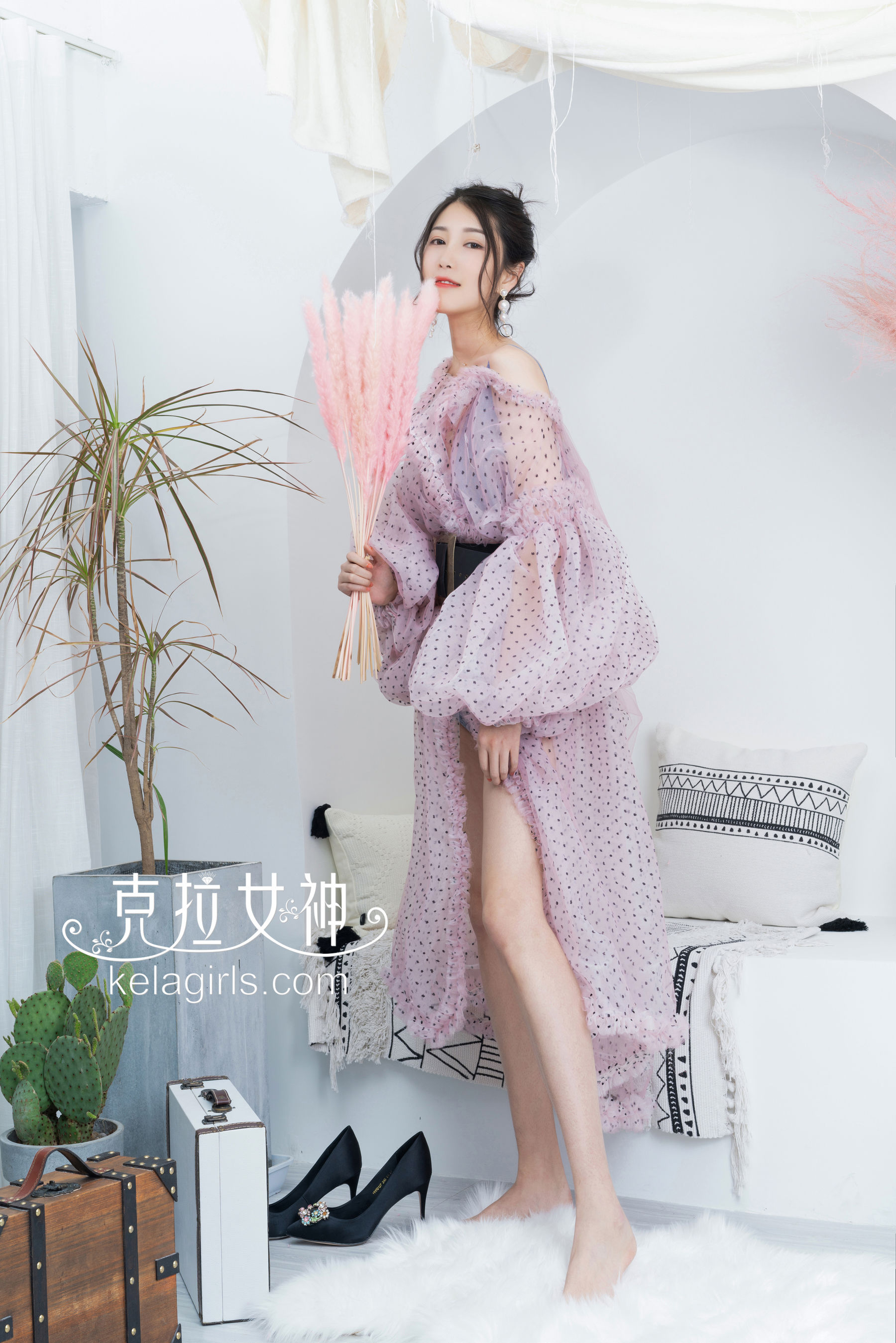 [克拉女神Kelagirls]  王睿 赤脚红尖_第5张