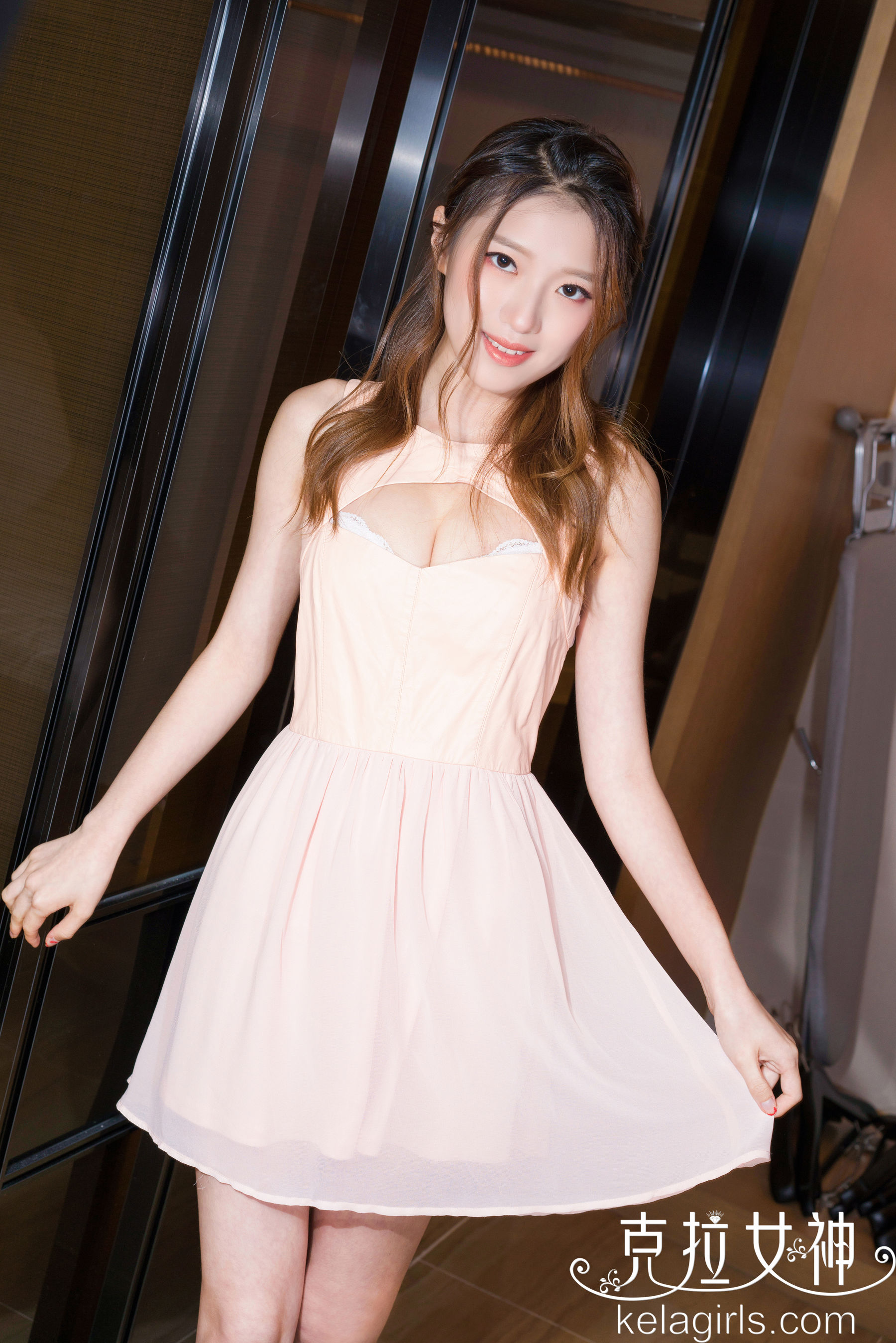 [克拉女神Kelagirls]  小芹 宽衣解带_第2张