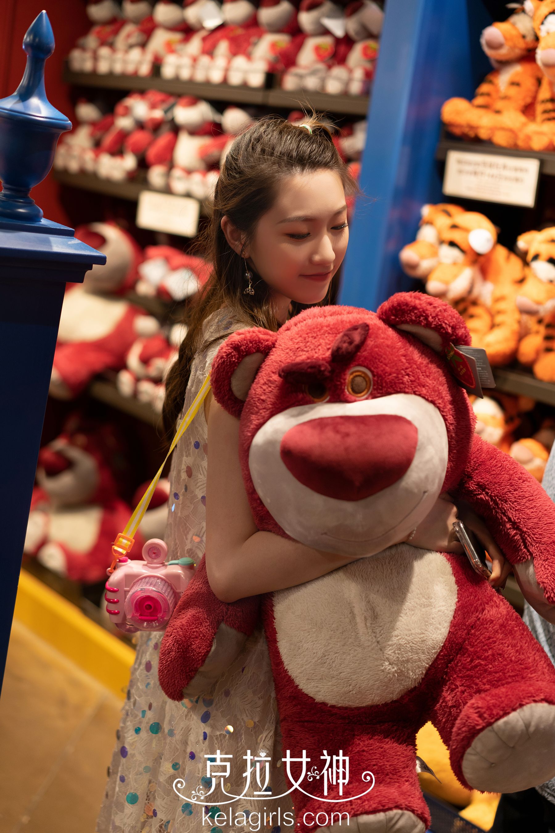 [克拉女神Kelagirls]  芊芊 梦幻迪士尼_第3张