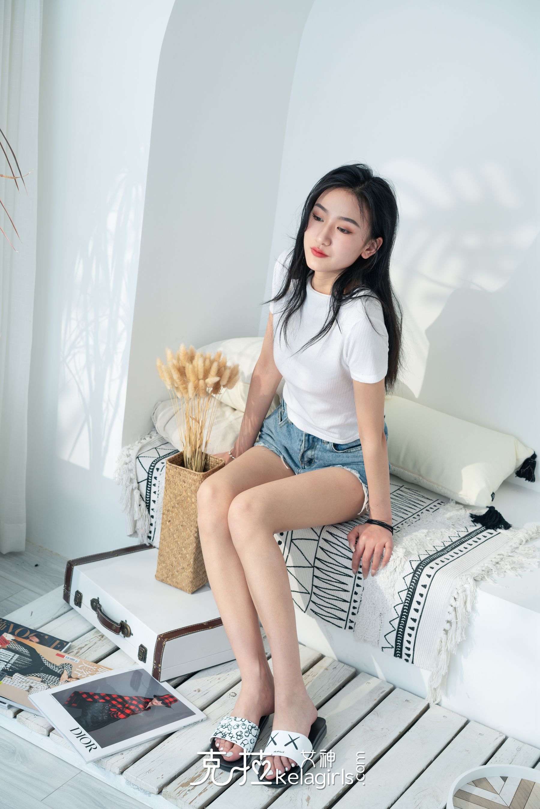 [克拉女神Kelagirls]  燕妮 简约凉拖_第2张