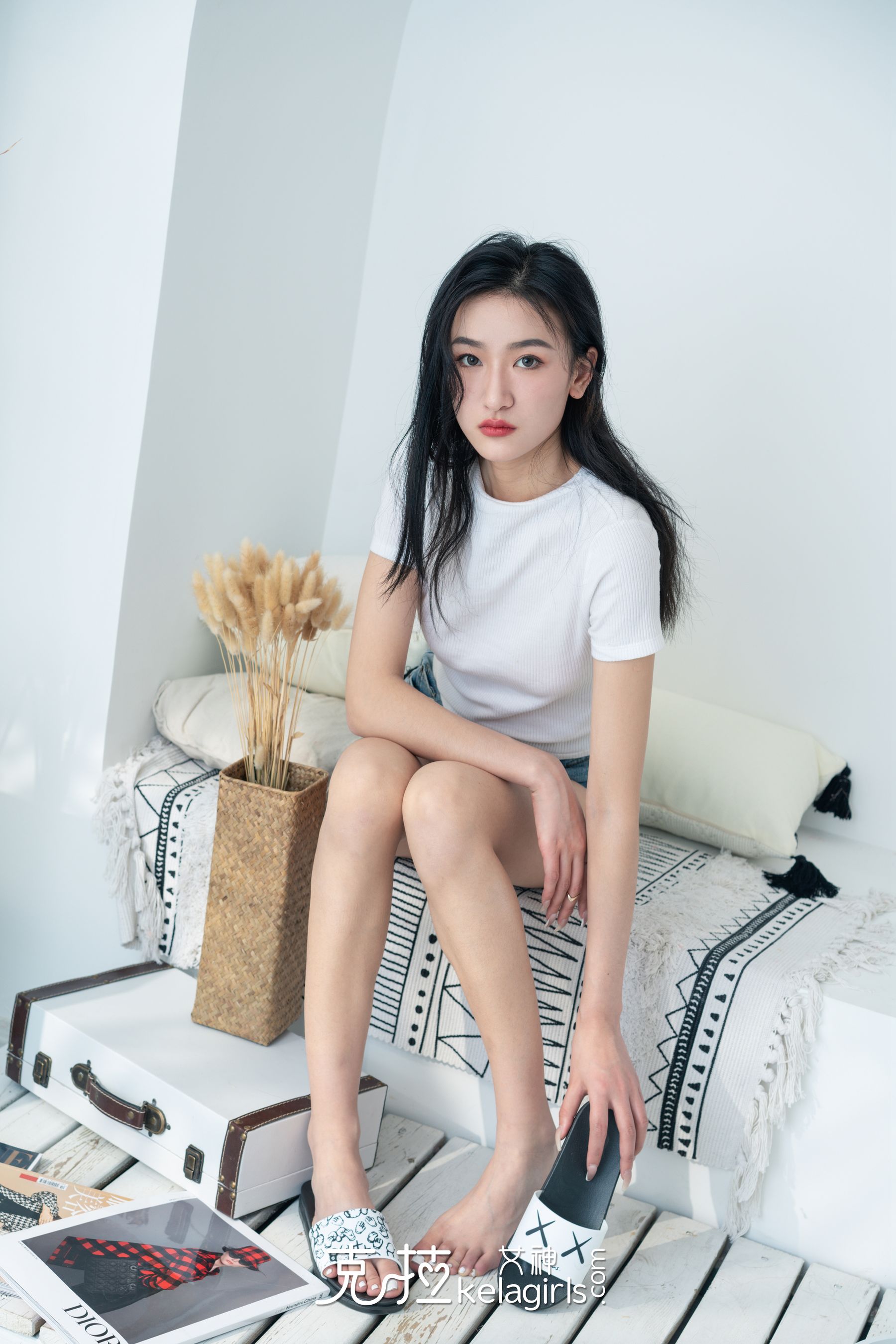 [克拉女神Kelagirls]  燕妮 简约凉拖_第3张