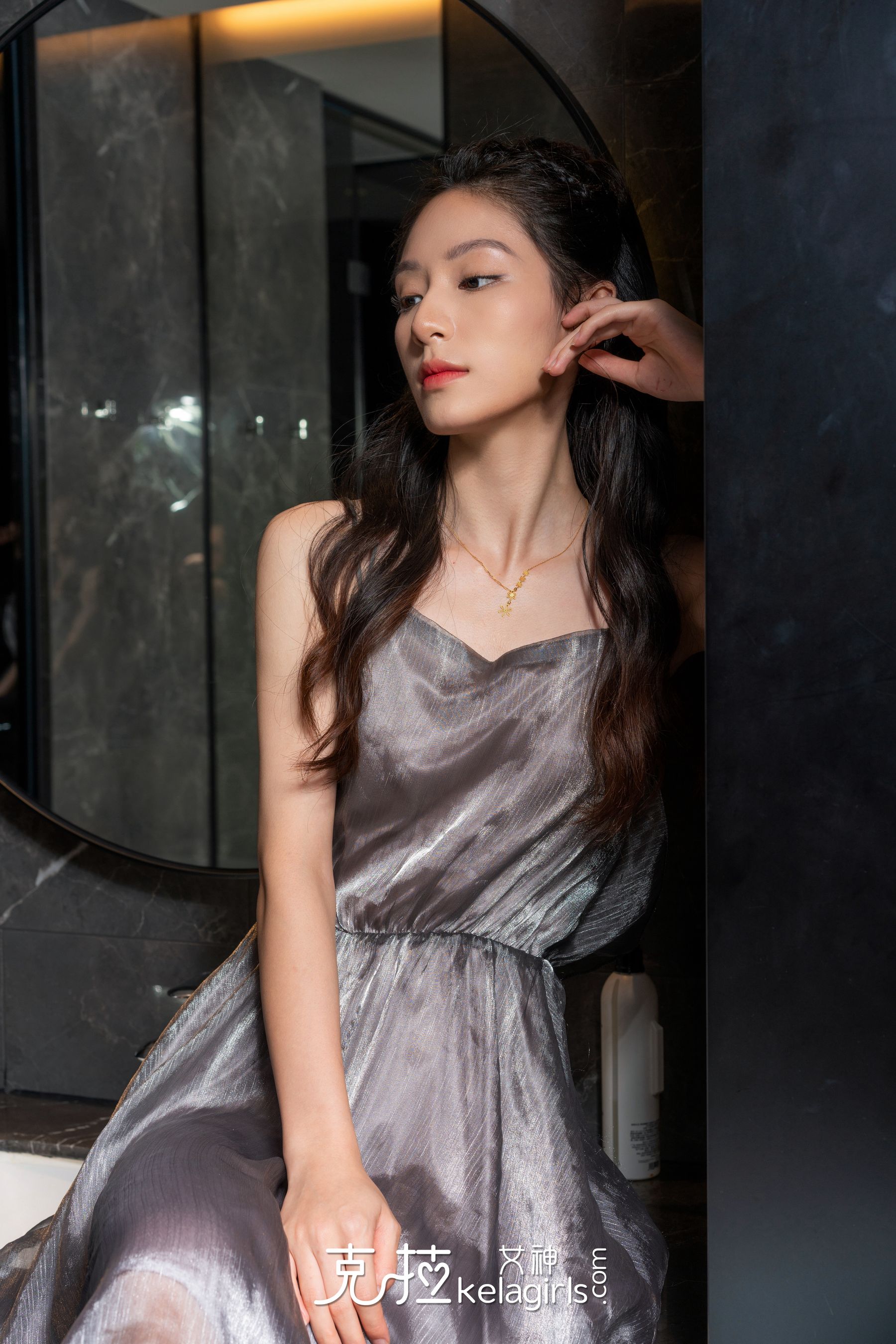 [克拉女神Kelagirls]  柠西 靓脸素足_第1张