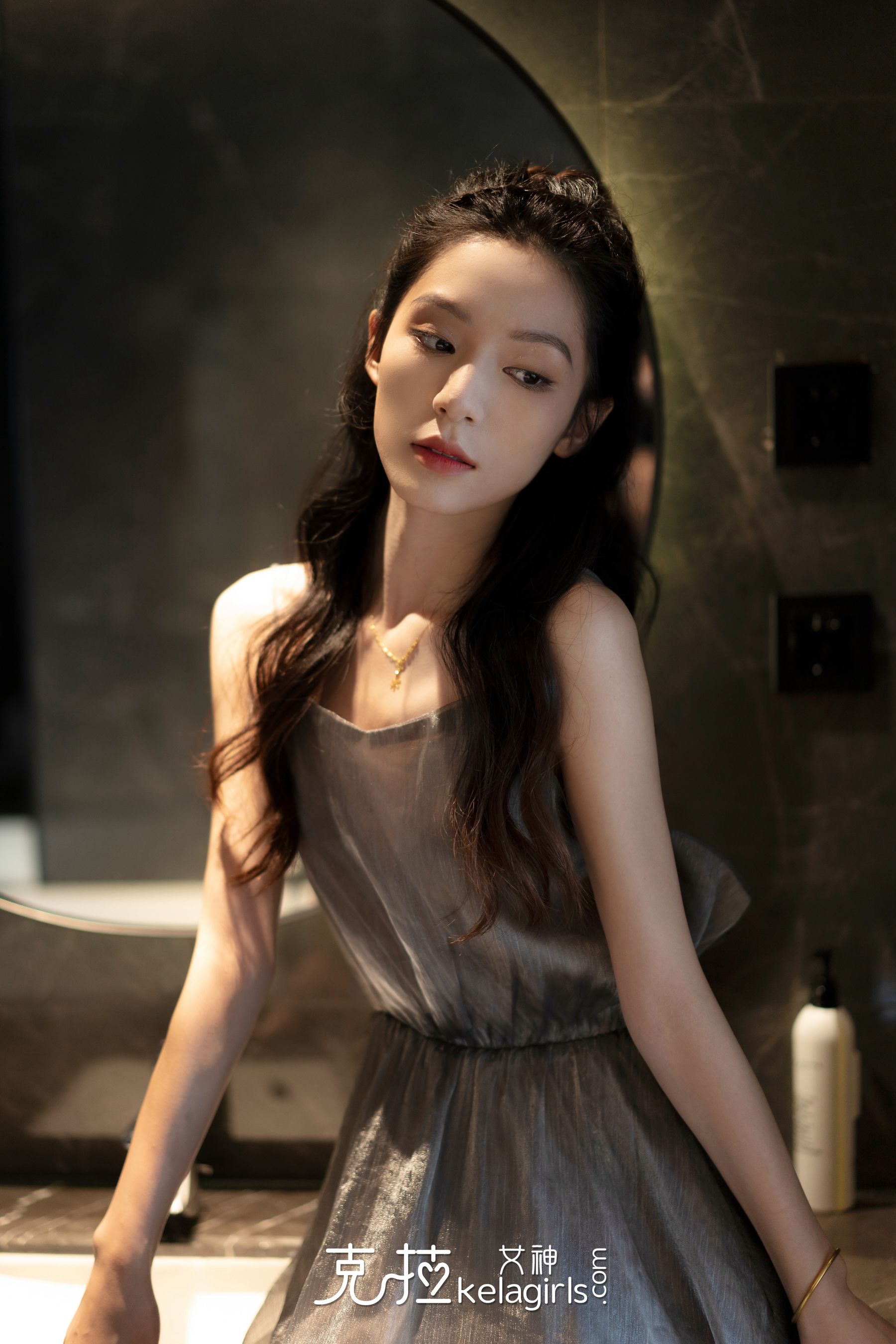 [克拉女神Kelagirls]  柠西 靓脸素足_第4张